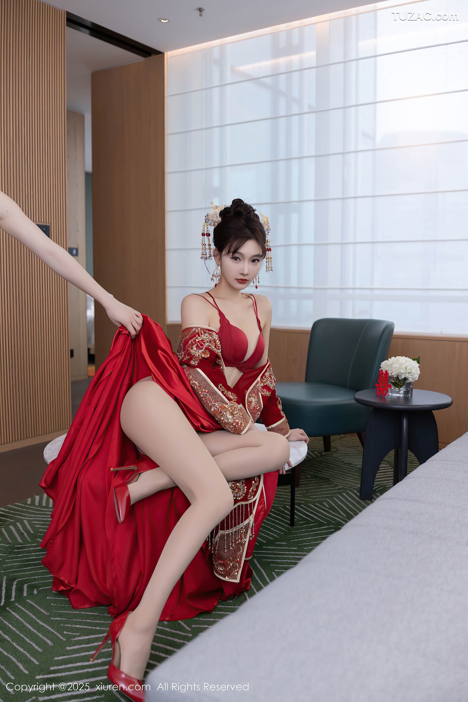 XiuRen秀人网-9770-陆萱萱-中式大红新娘装红色内衣-2025.01.16