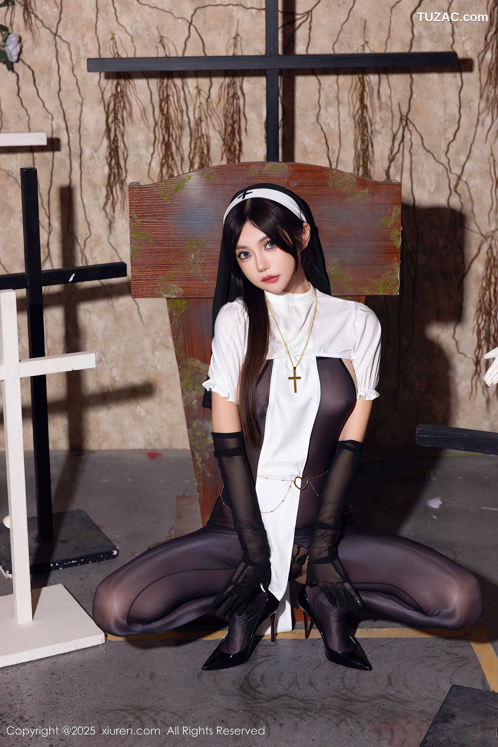 XiuRen秀人网-9774-绮里嘉ula-情趣修女轻透黑纱连体-2025.01.17