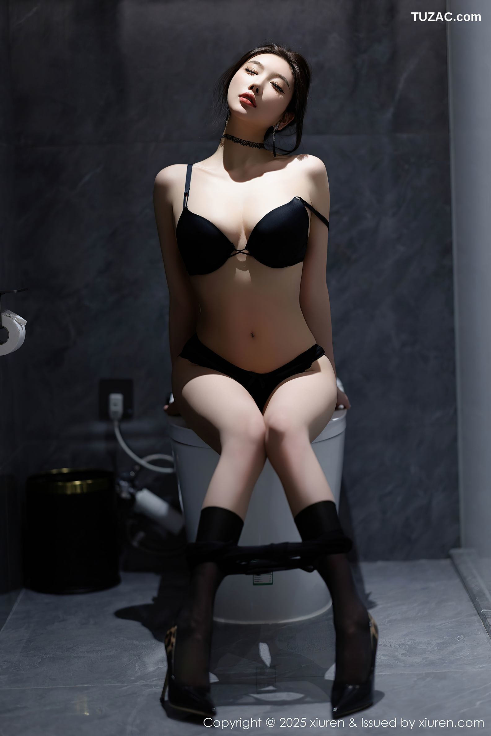 XiuRen秀人网-9776-杨晨晨Yome-黑纱连衣裙黑色内衣-2025.01.17