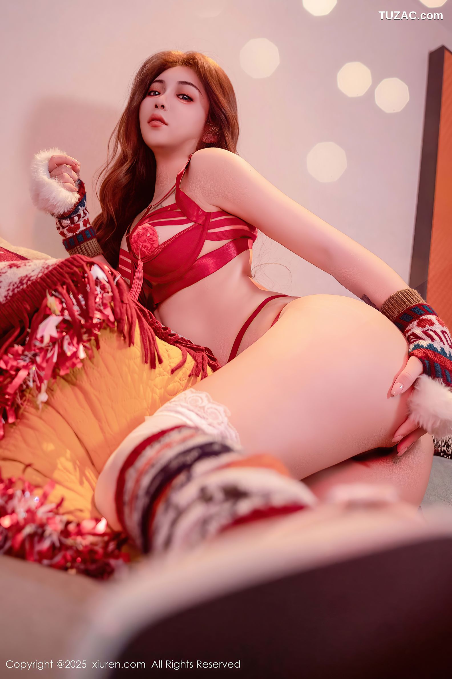 XiuRen秀人网-9789-沐娜娜-新年红色装扮爆乳-2025.01.21