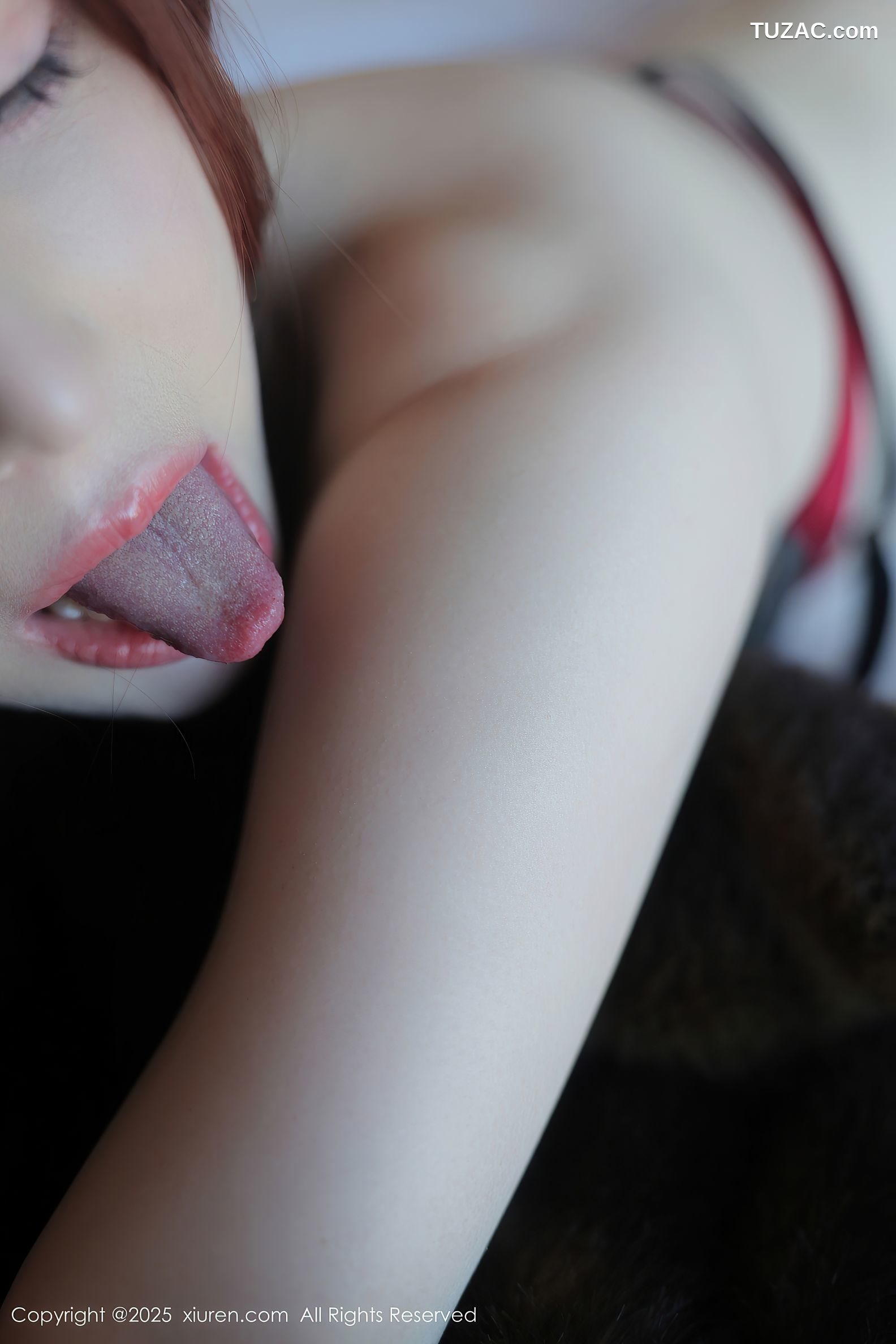 XiuRen秀人网-9791-曼柔-黑色情趣内衣翘臀丁字裤-2025.01.21