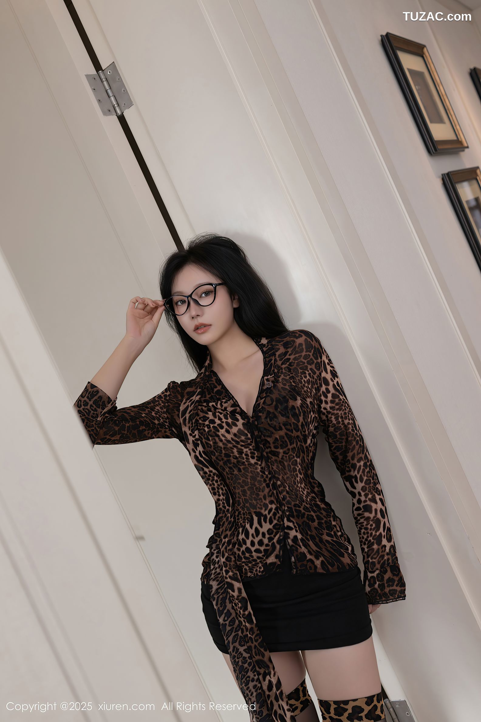 XiuRen秀人网-9794-安然anran-豹纹衬衫黑短裙豹纹内衣-2025.01.21