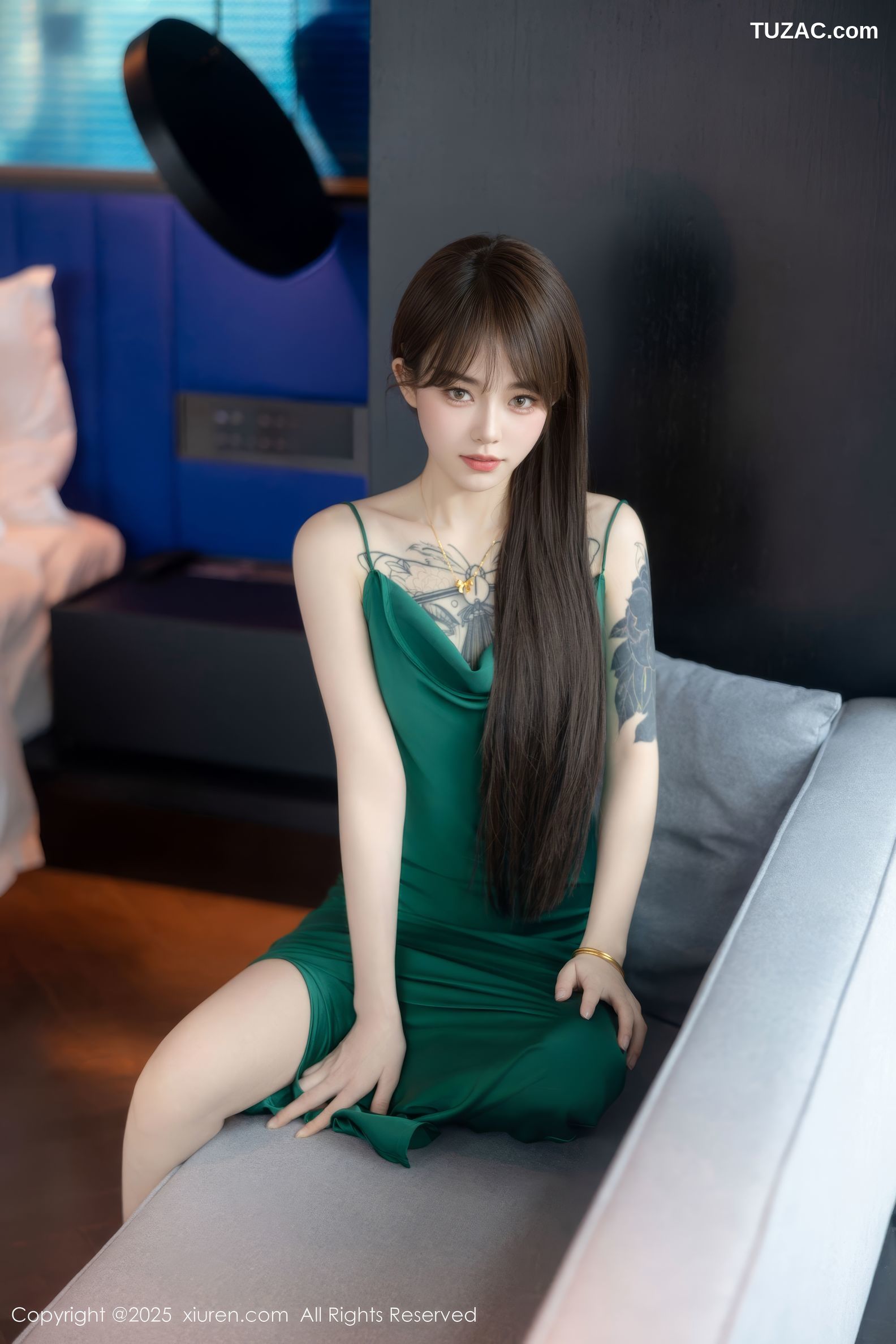 XiuRen秀人网-9803-奶瓶-绿色吊带礼裙气质美女-2025.01.23