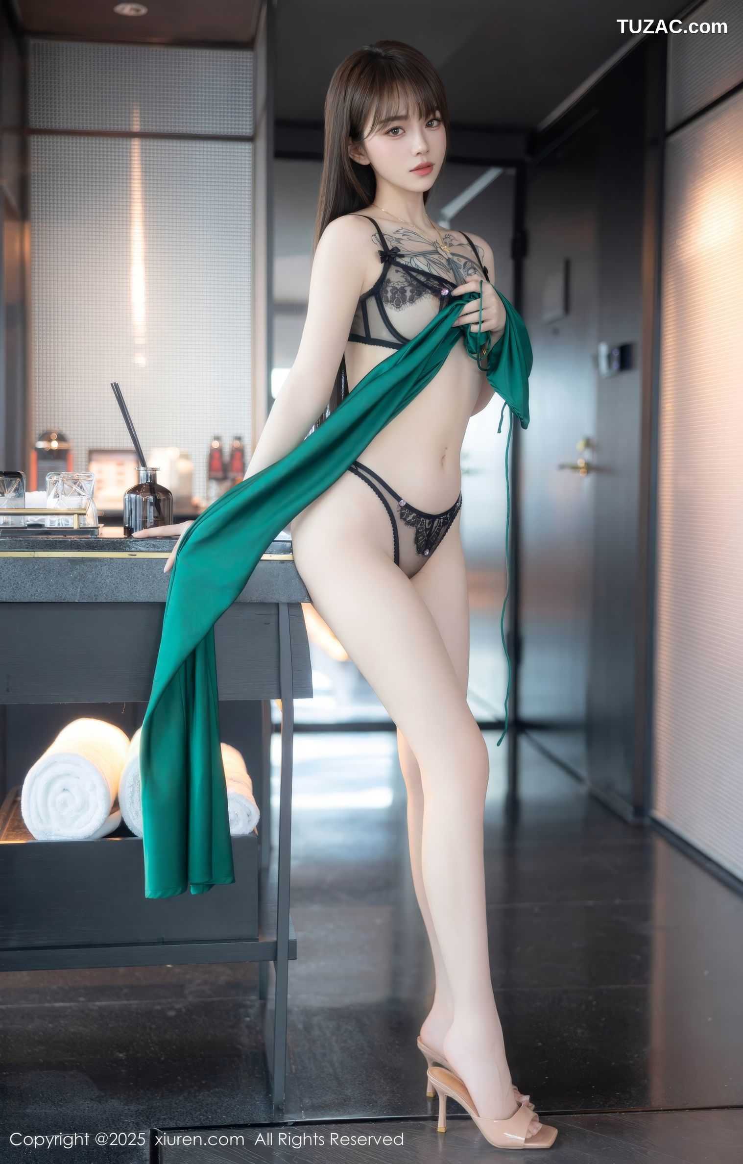 XiuRen秀人网-9803-奶瓶-绿色吊带礼裙气质美女-2025.01.23