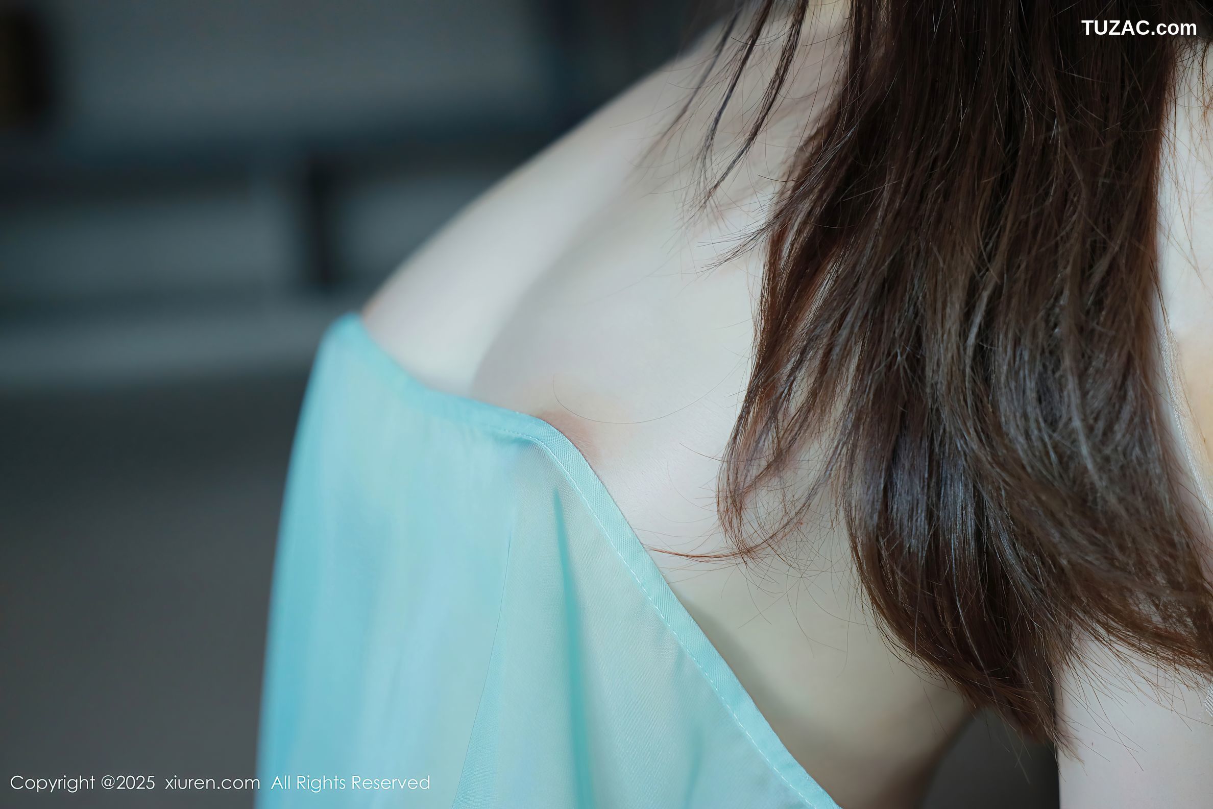 XiuRen秀人网-9807-Evelyn艾莉-轻透绿纱衣白丝少女-2025.01.24