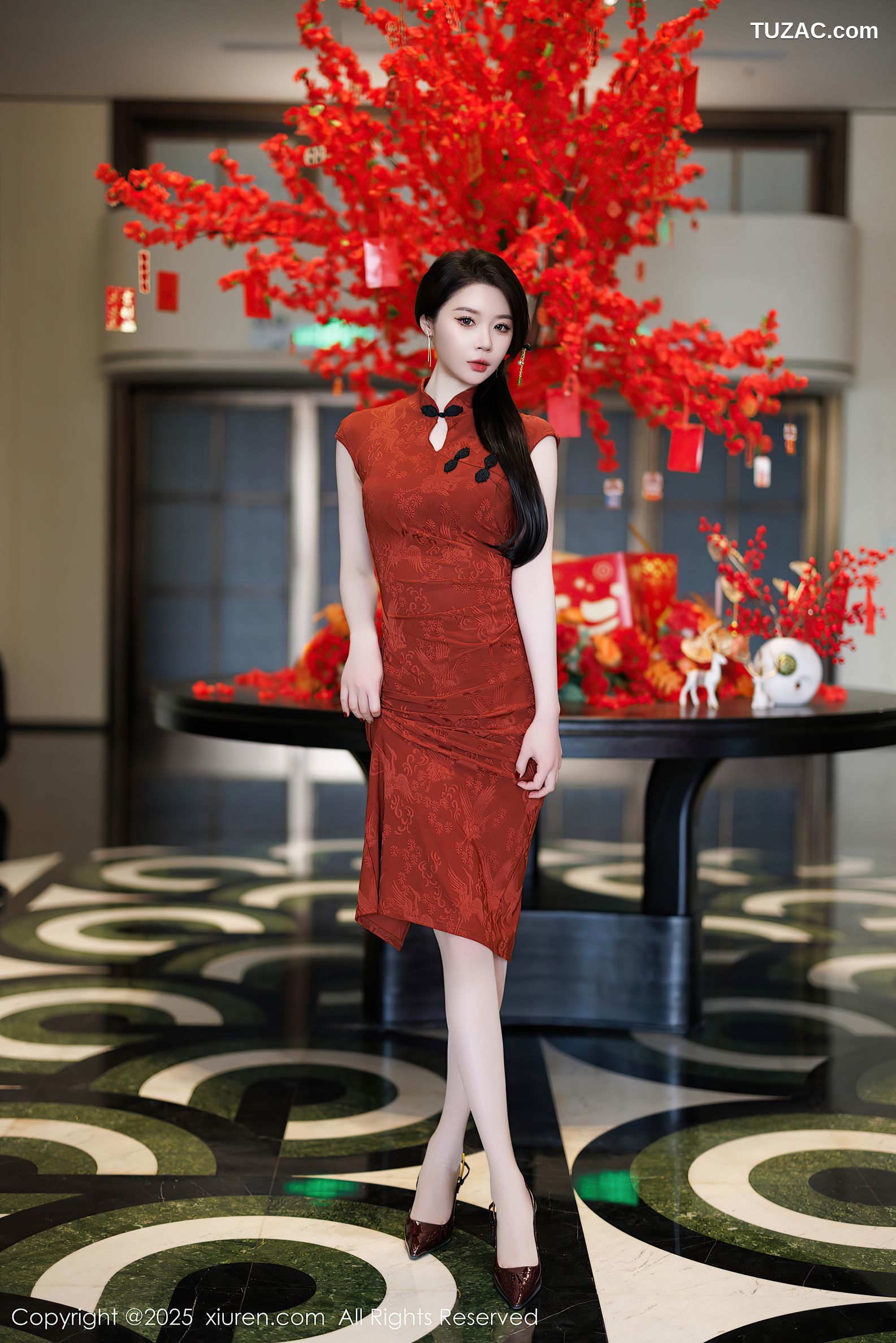 XiuRen秀人网-9812-梦心玥-红色旗袍红色内衣-2025.01.24