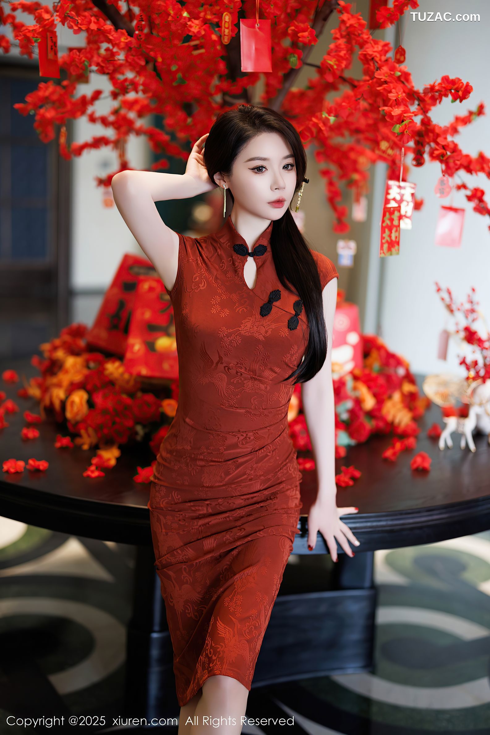 XiuRen秀人网-9812-梦心玥-红色旗袍红色内衣-2025.01.24