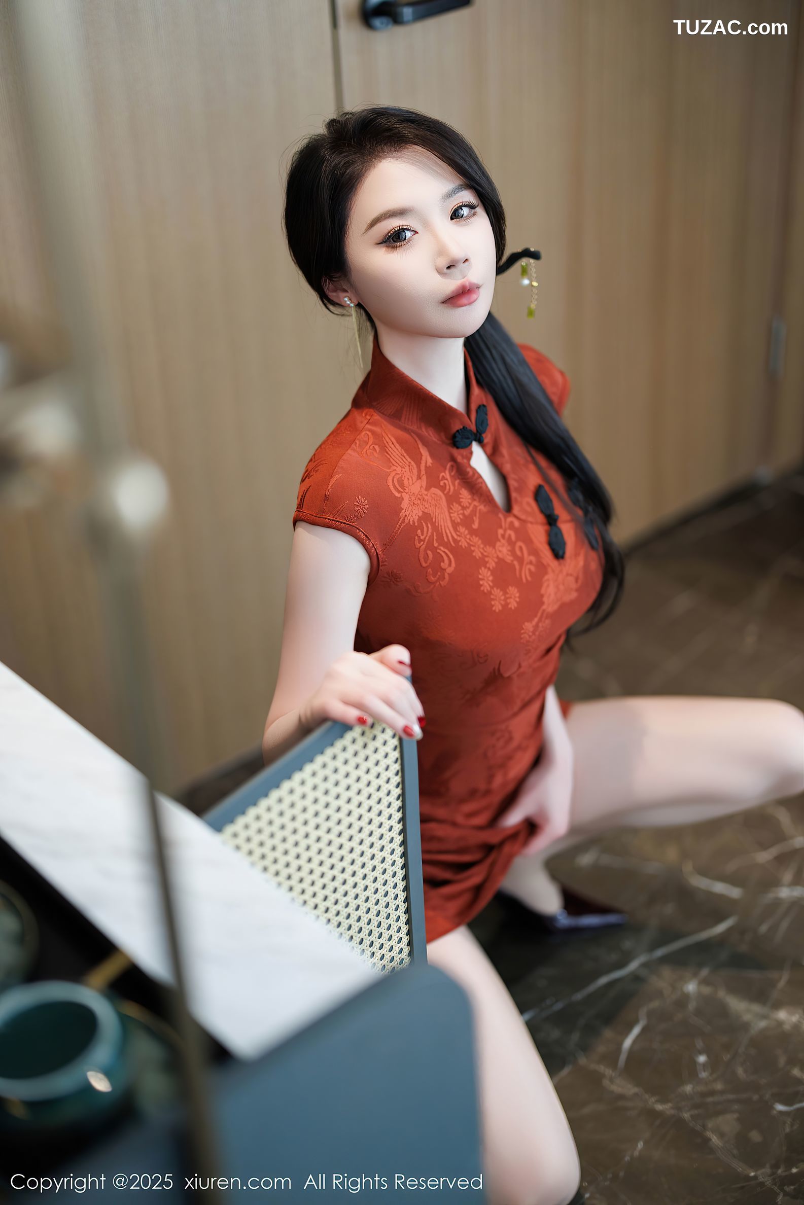 XiuRen秀人网-9812-梦心玥-红色旗袍红色内衣-2025.01.24