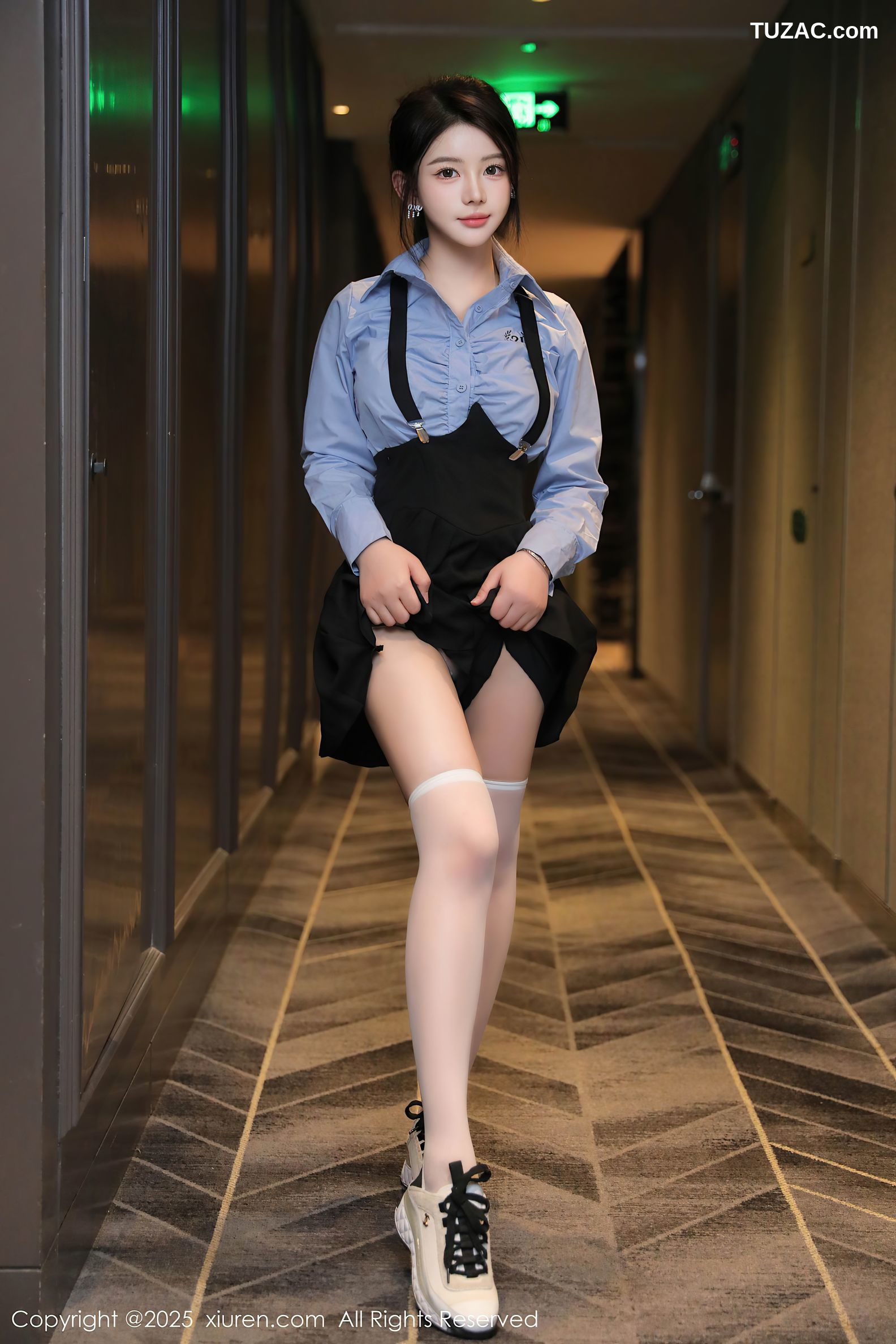 XiuRen秀人网-9819-爱酱里-蓝衬衫黑色百褶裙白丝萝莉少女爆乳-2025.01.25