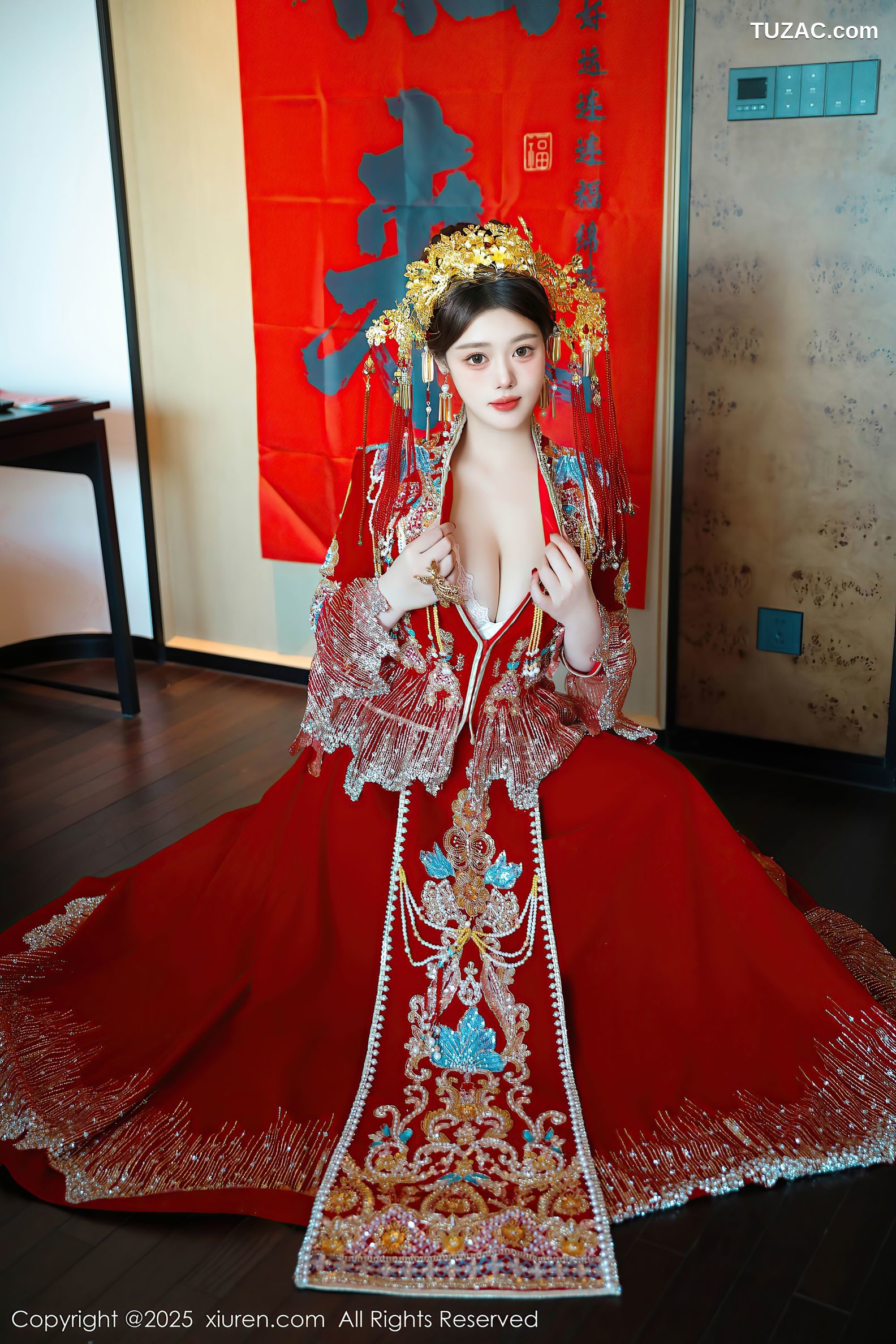 XiuRen秀人网-9823-蛋蛋宝-新春特辑-古风红装白蕾丝内衣爆乳-2025.01.25