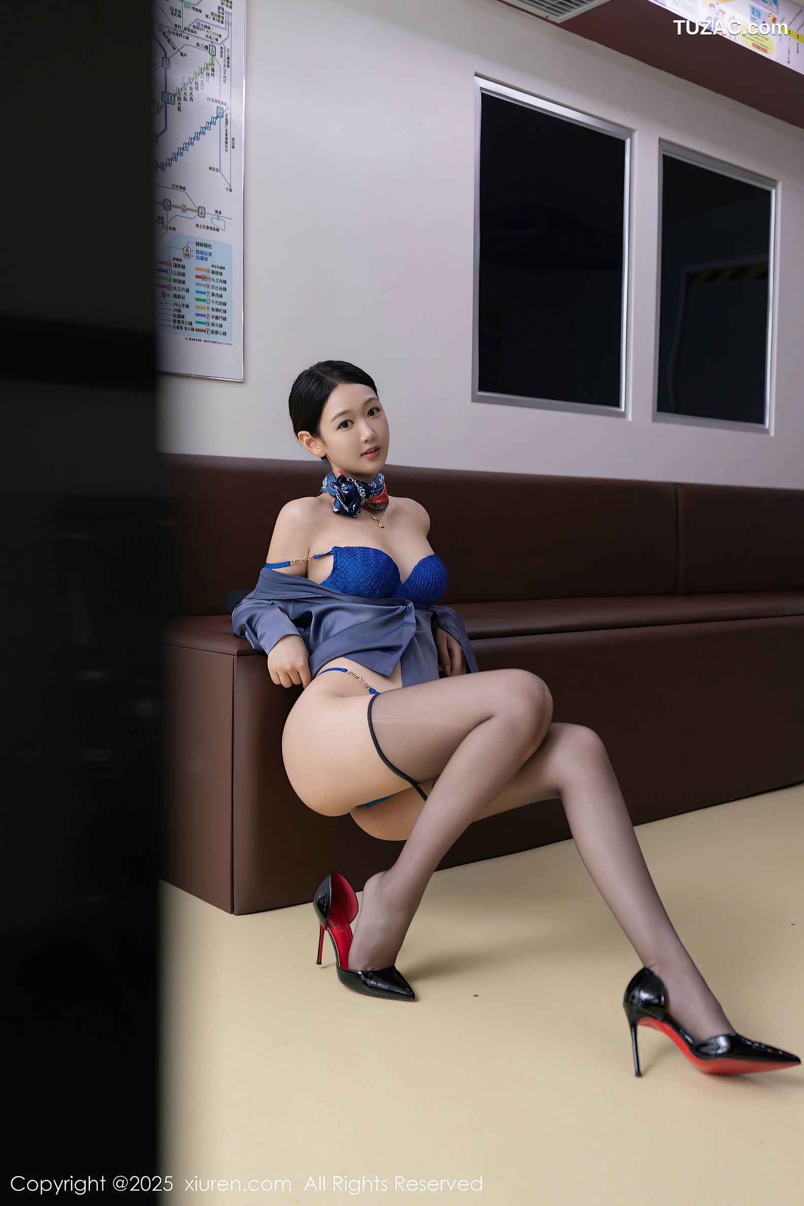 XiuRen秀人网-9824-唐安琪-空姐制服灰衬衫蓝色内衣-2025.01.25