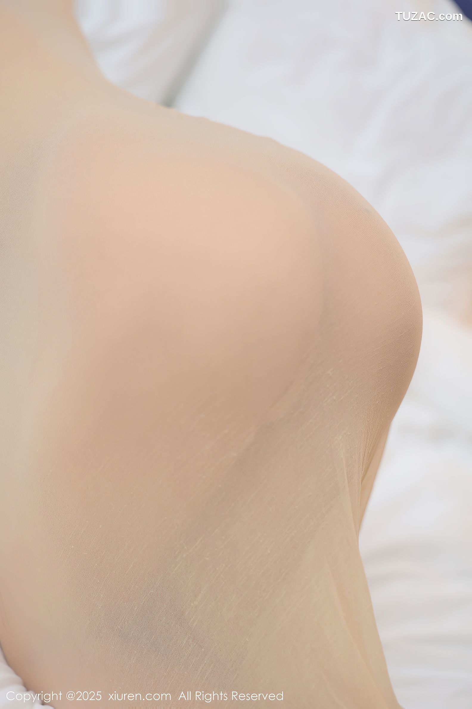 XiuRen秀人网-9825-余安安-轻透肉丝连体衣爆乳-2025.01.26