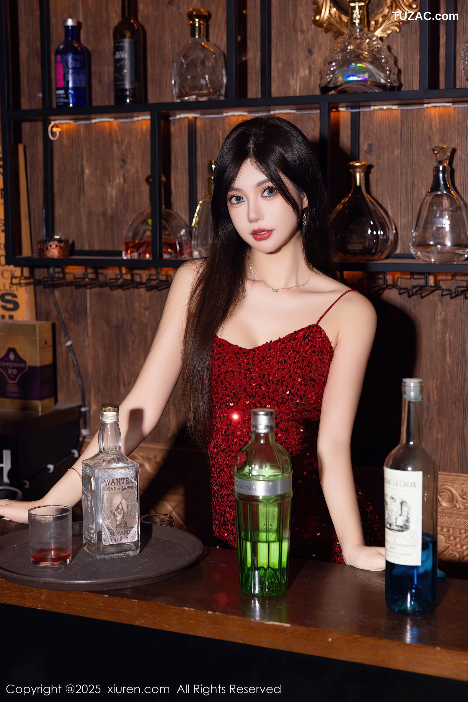 XiuRen秀人网-9828-绮里嘉ula-红色吊带礼裙纸牌桌诱惑-2025.01.26