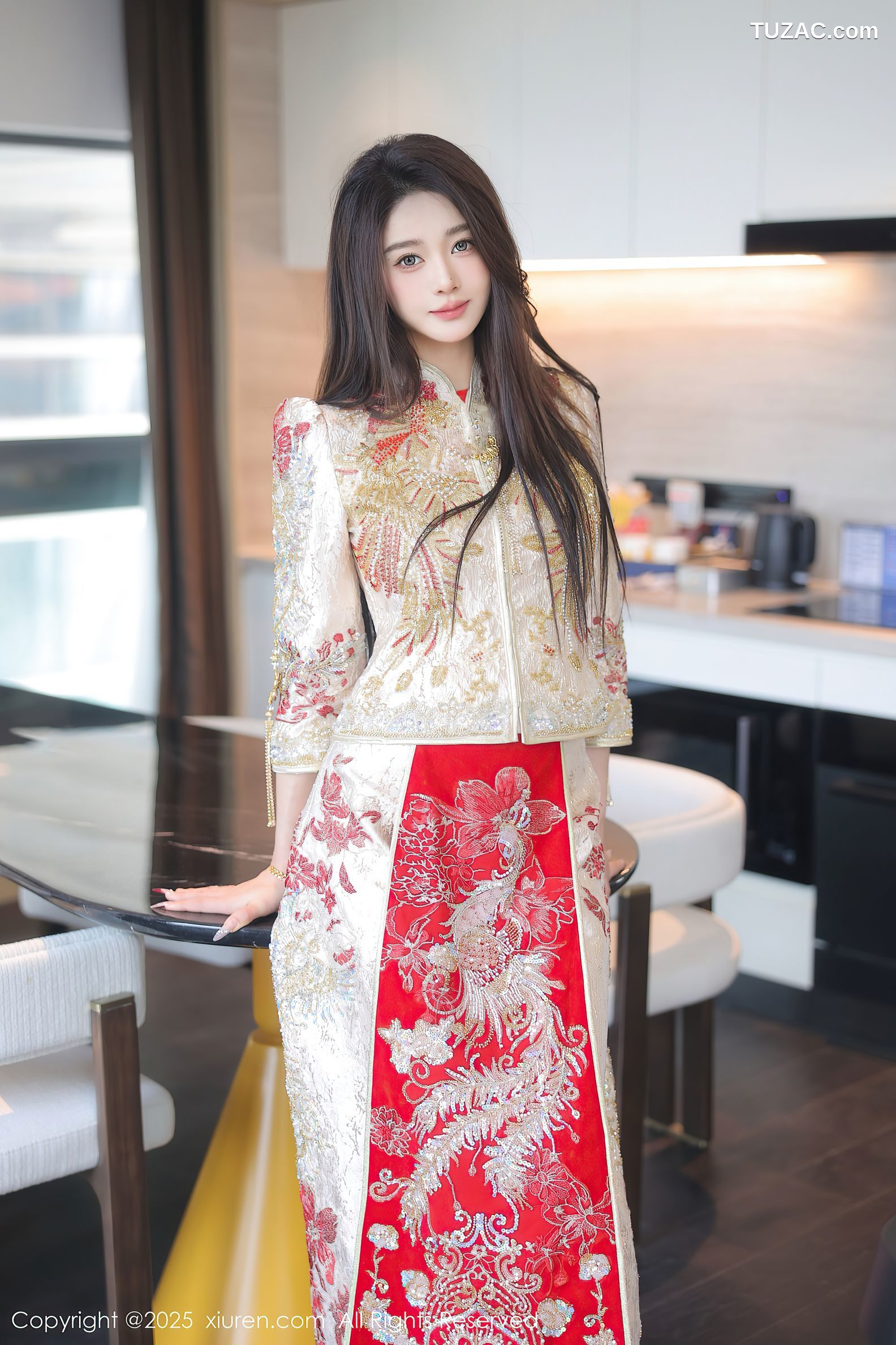 XiuRen秀人网-9833-Candy糖糖-新年特辑-新娘红装情趣红色内衣爆乳-2025.01.26