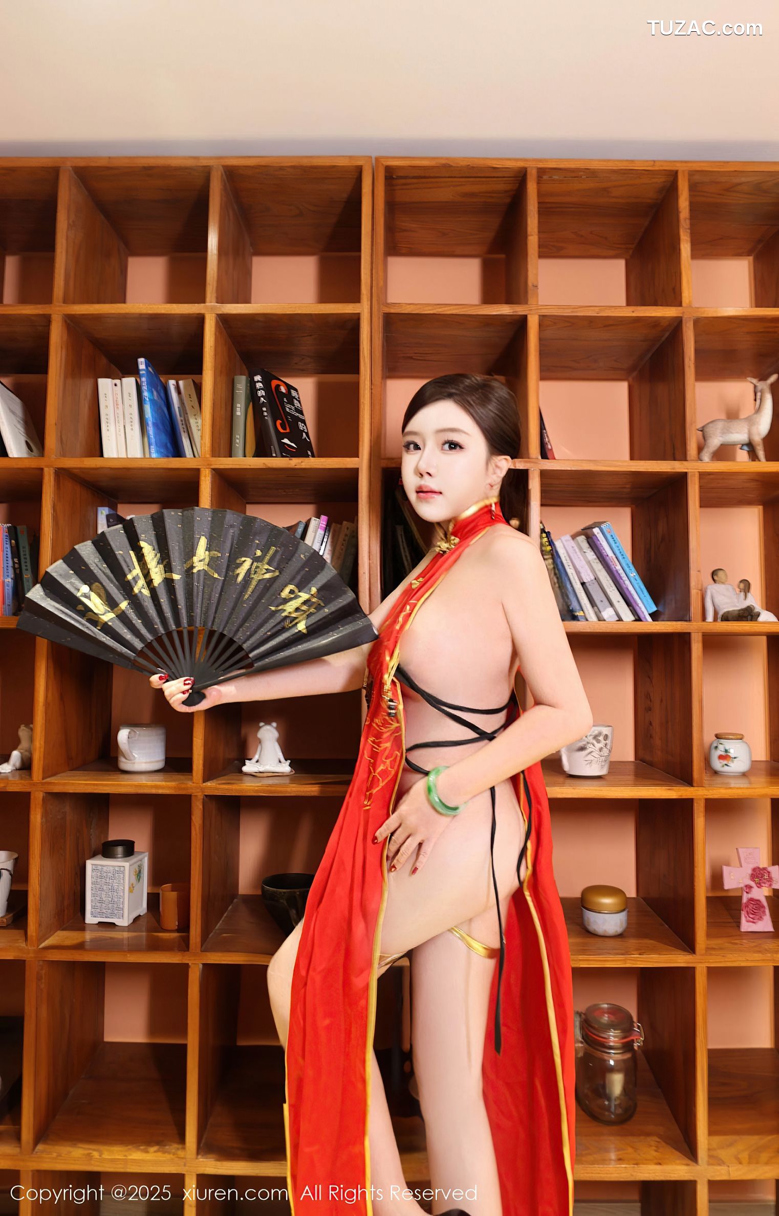 XiuRen秀人网-9834-小薯条nienie-新春特辑-性感春丽旗袍cos爆乳-2025.01.26
