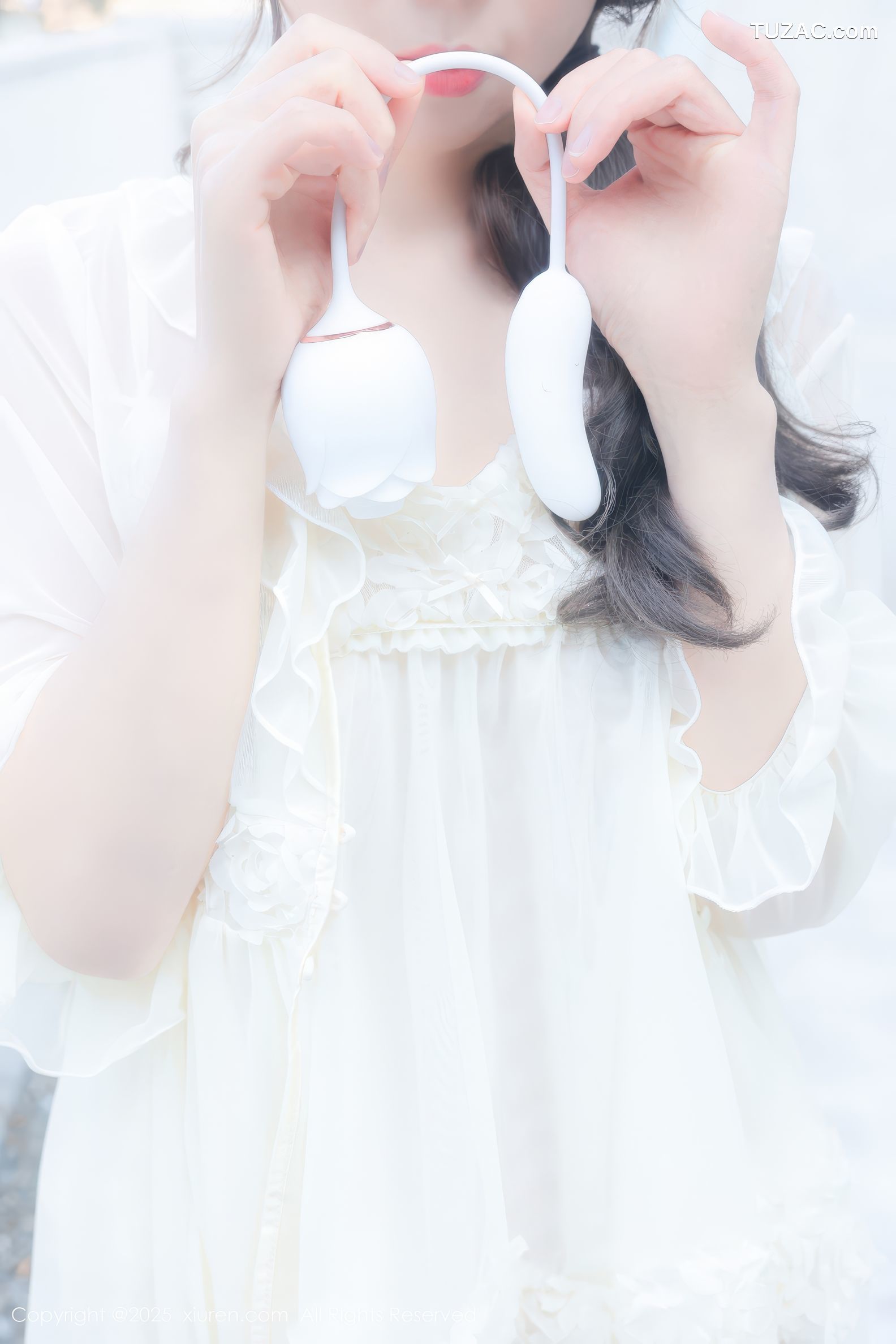 XiuRen秀人网-9851-桃妖夭-轻透白蕾丝睡衣浴缸湿身爆乳-2025.02.07