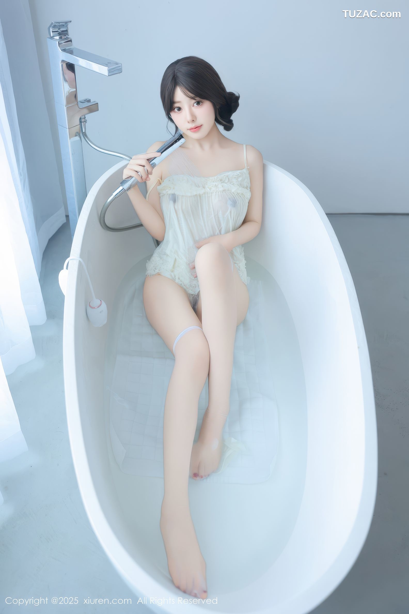 XiuRen秀人网-9851-桃妖夭-轻透白蕾丝睡衣浴缸湿身爆乳-2025.02.07