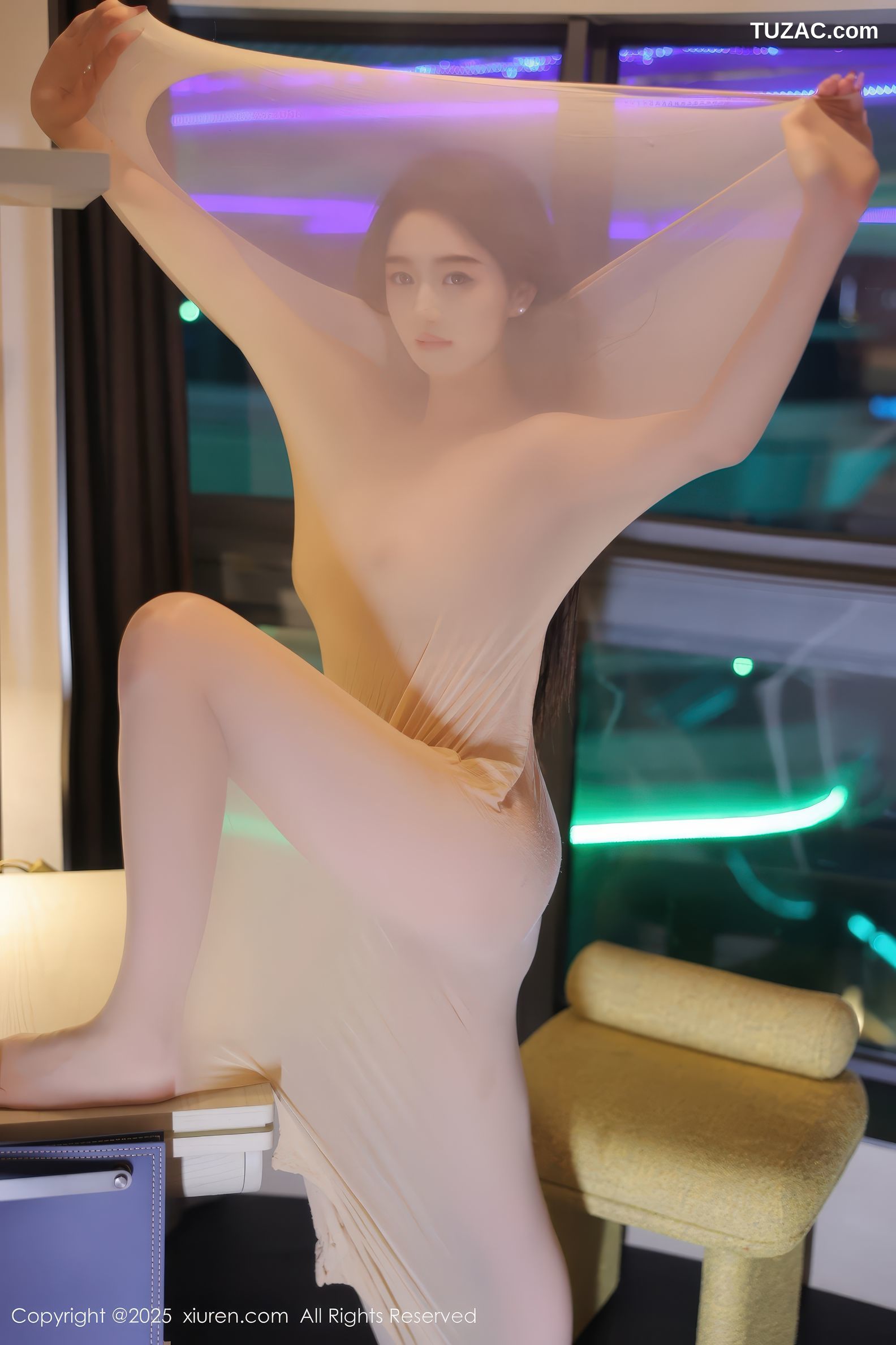 XiuRen秀人网-9860-Candy糖糖-轻透连体肉丝真空爆乳-2025.02.08