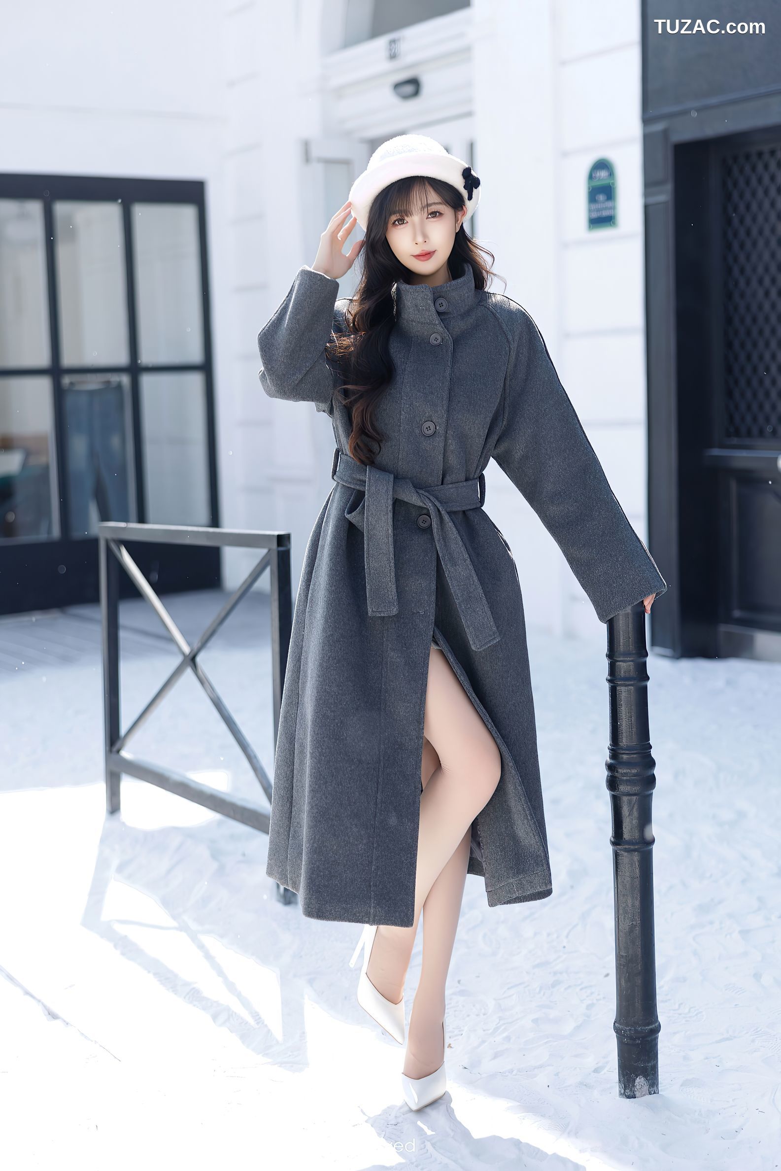 XiuRen秀人网-9863-林星阑-黑大衣灰裙雪景-白色情趣内衣-2025.02.10