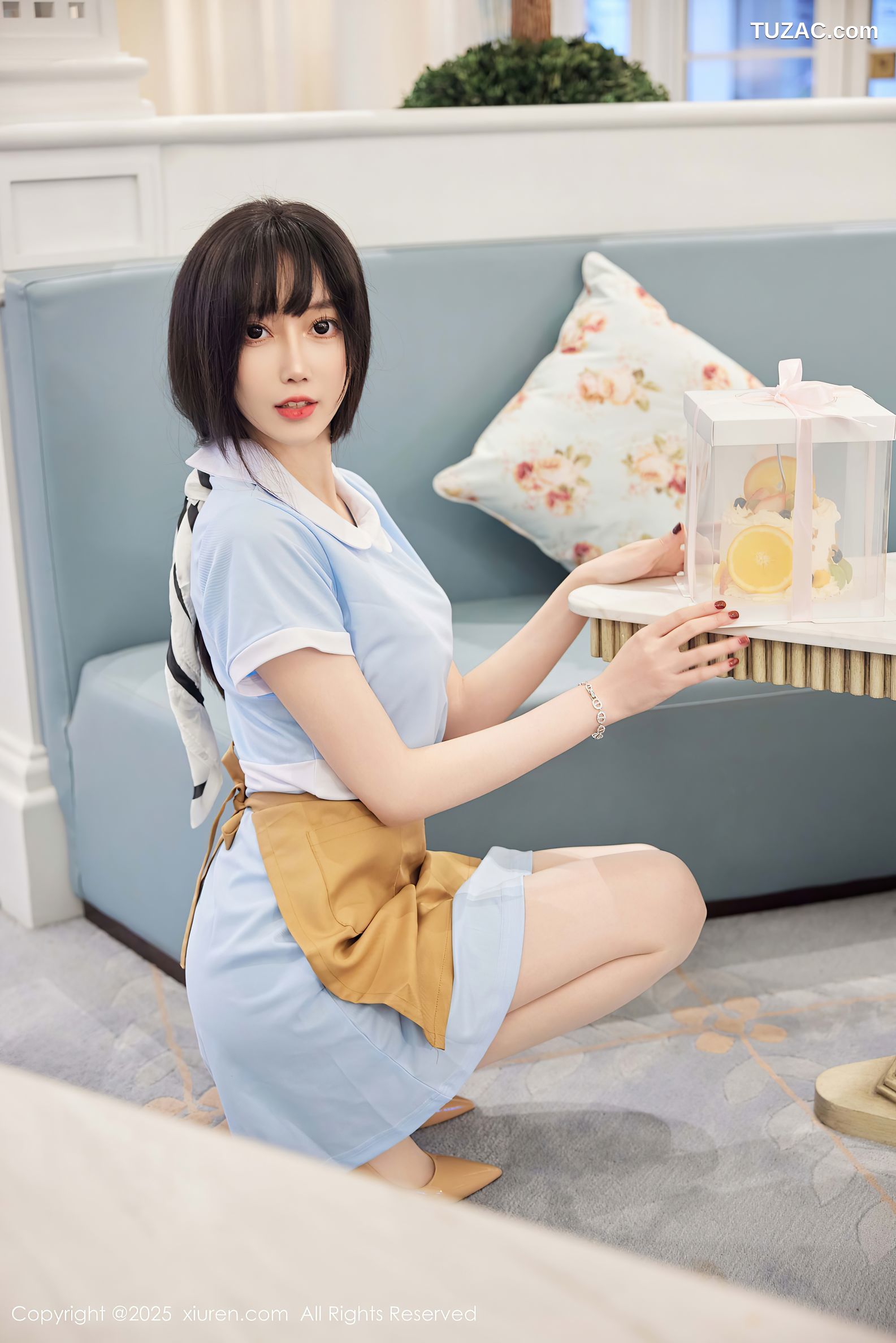 XiuRen秀人网-9864-玥儿玥er-浅蓝短裙人妻-土黄色短裙生日主题爆乳-2025.02.10