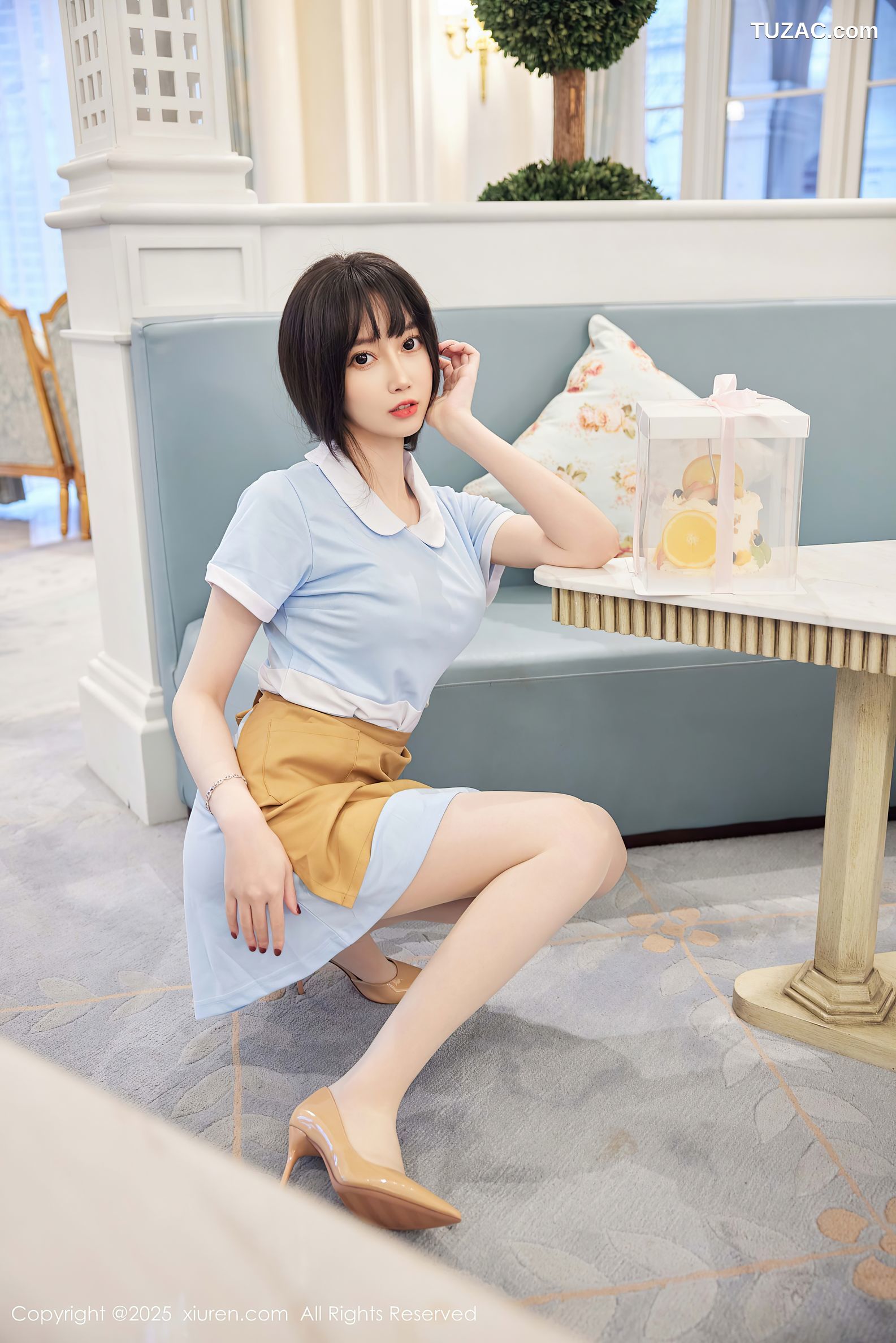 XiuRen秀人网-9864-玥儿玥er-浅蓝短裙人妻-土黄色短裙生日主题爆乳-2025.02.10