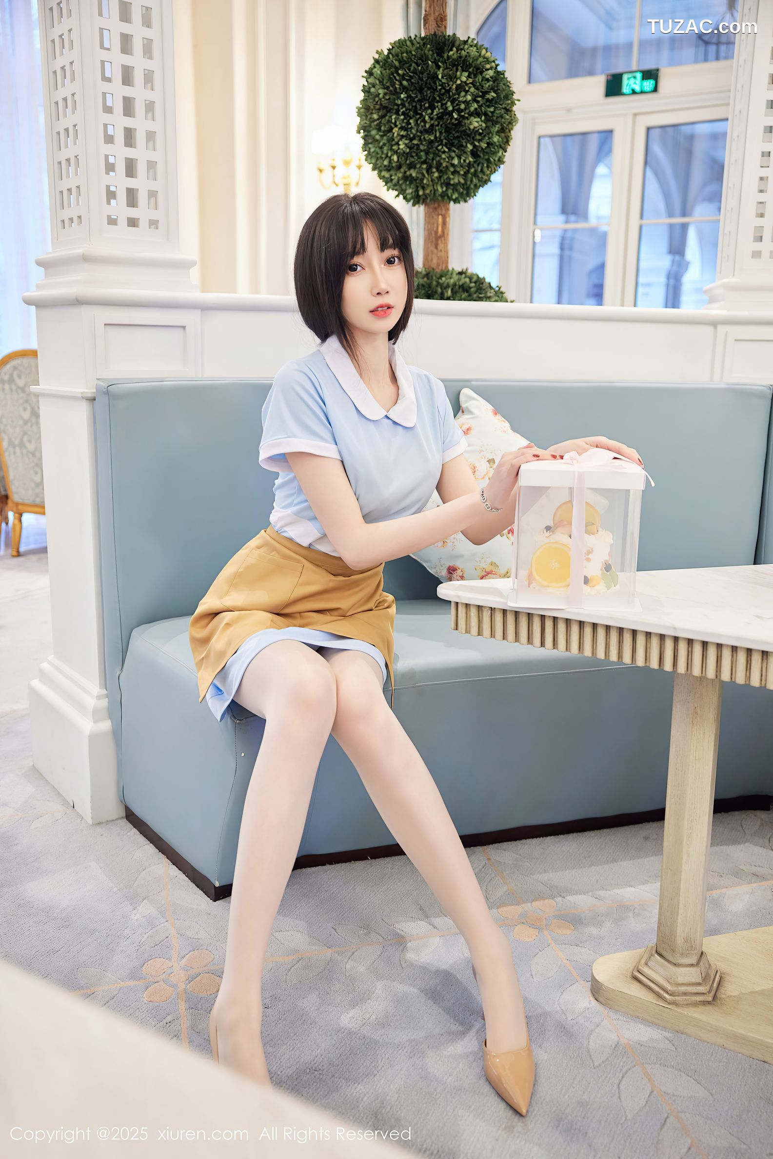 XiuRen秀人网-9864-玥儿玥er-浅蓝短裙人妻-土黄色短裙生日主题爆乳-2025.02.10