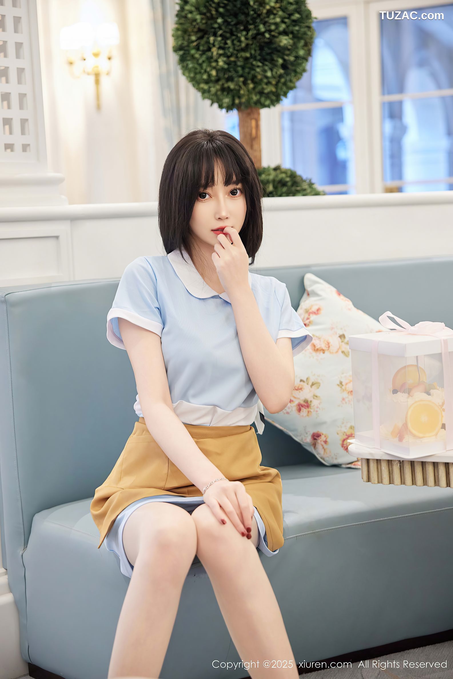 XiuRen秀人网-9864-玥儿玥er-浅蓝短裙人妻-土黄色短裙生日主题爆乳-2025.02.10