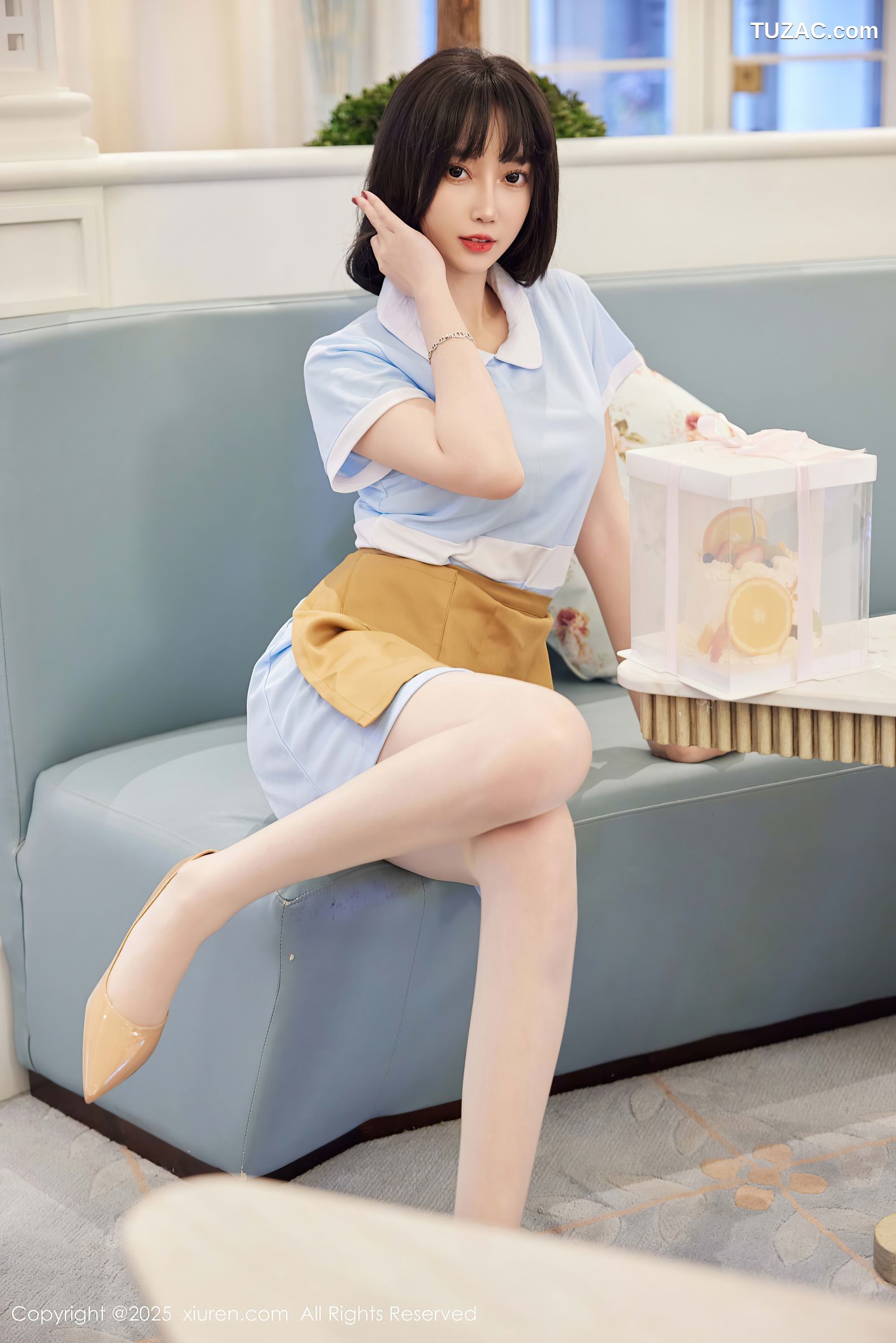 XiuRen秀人网-9864-玥儿玥er-浅蓝短裙人妻-土黄色短裙生日主题爆乳-2025.02.10