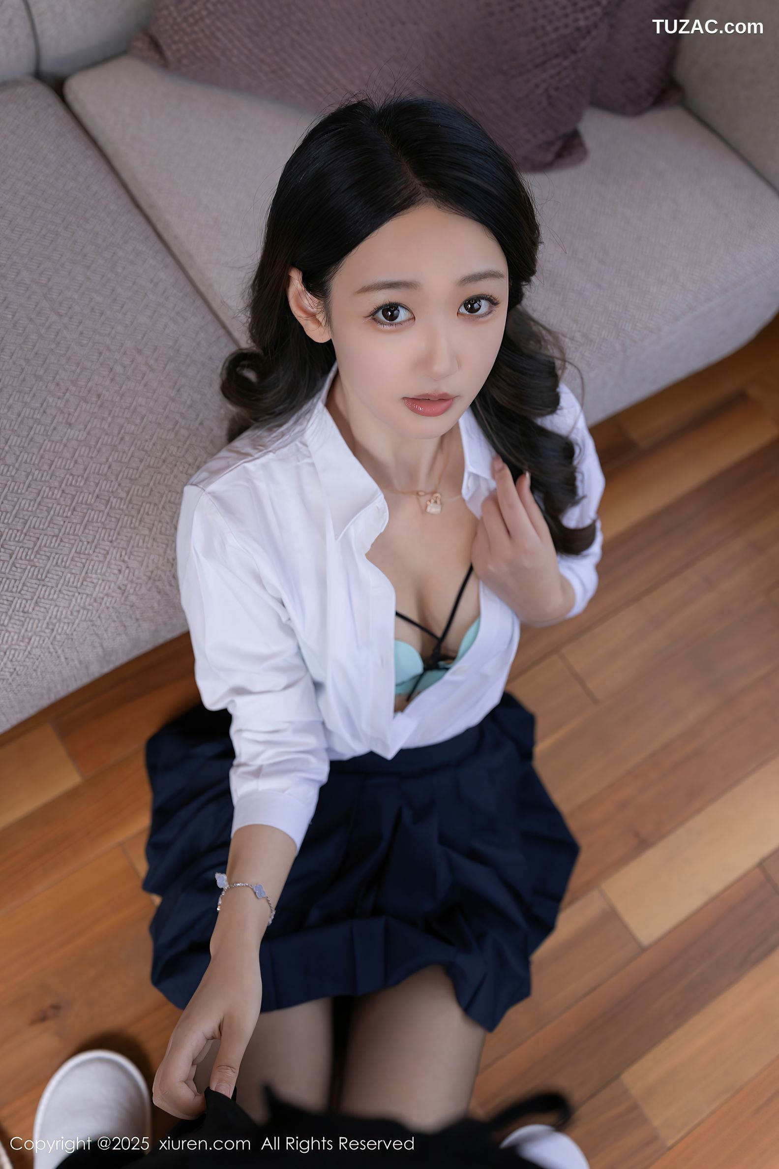 XiuRen秀人网-9866-唐安琪-白衬衫深蓝百褶短裙黑丝-2025.02.10