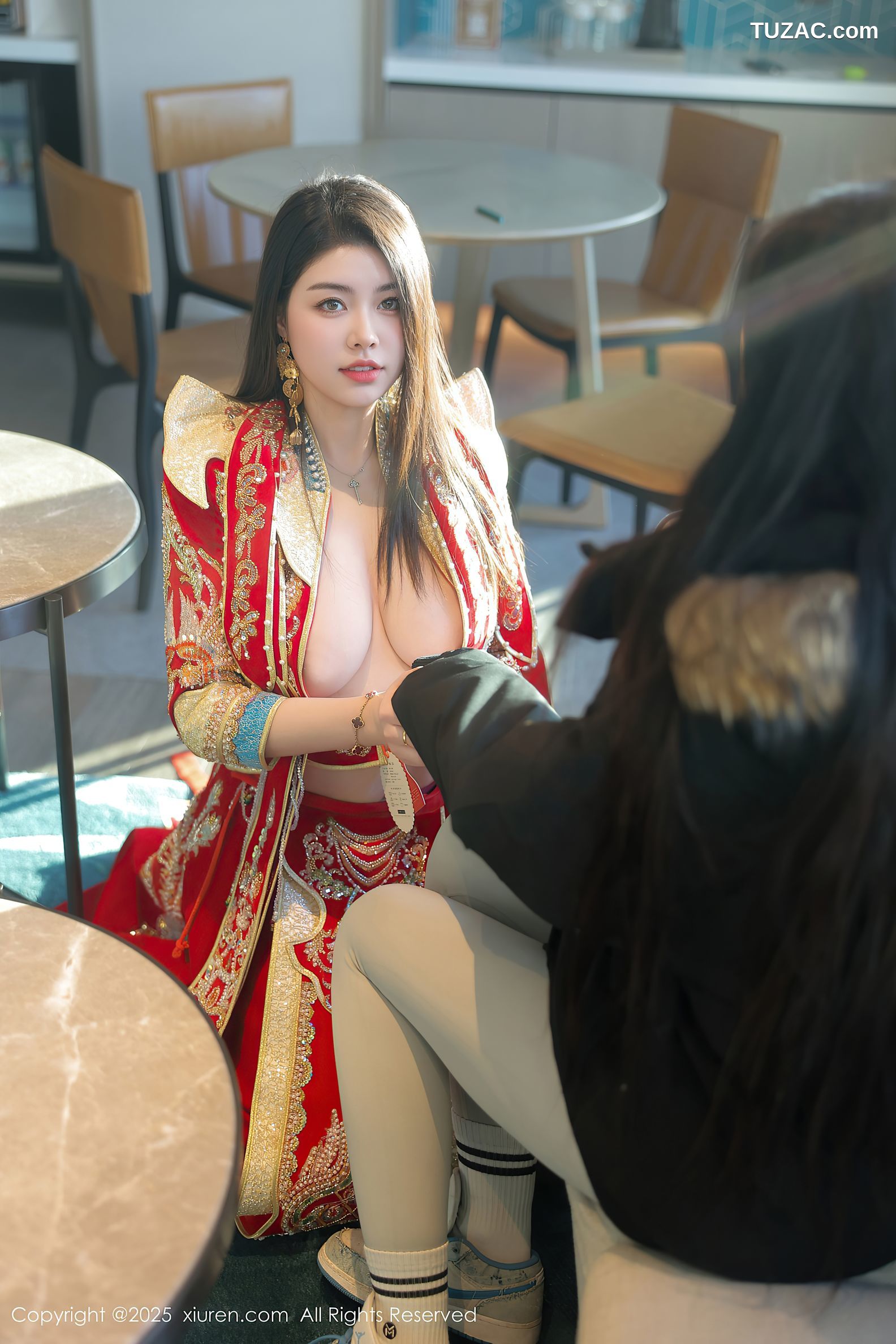 XiuRen秀人网-9869-林若凡F-新娘红装黑色内衣黑丝爆乳-2025.02.11