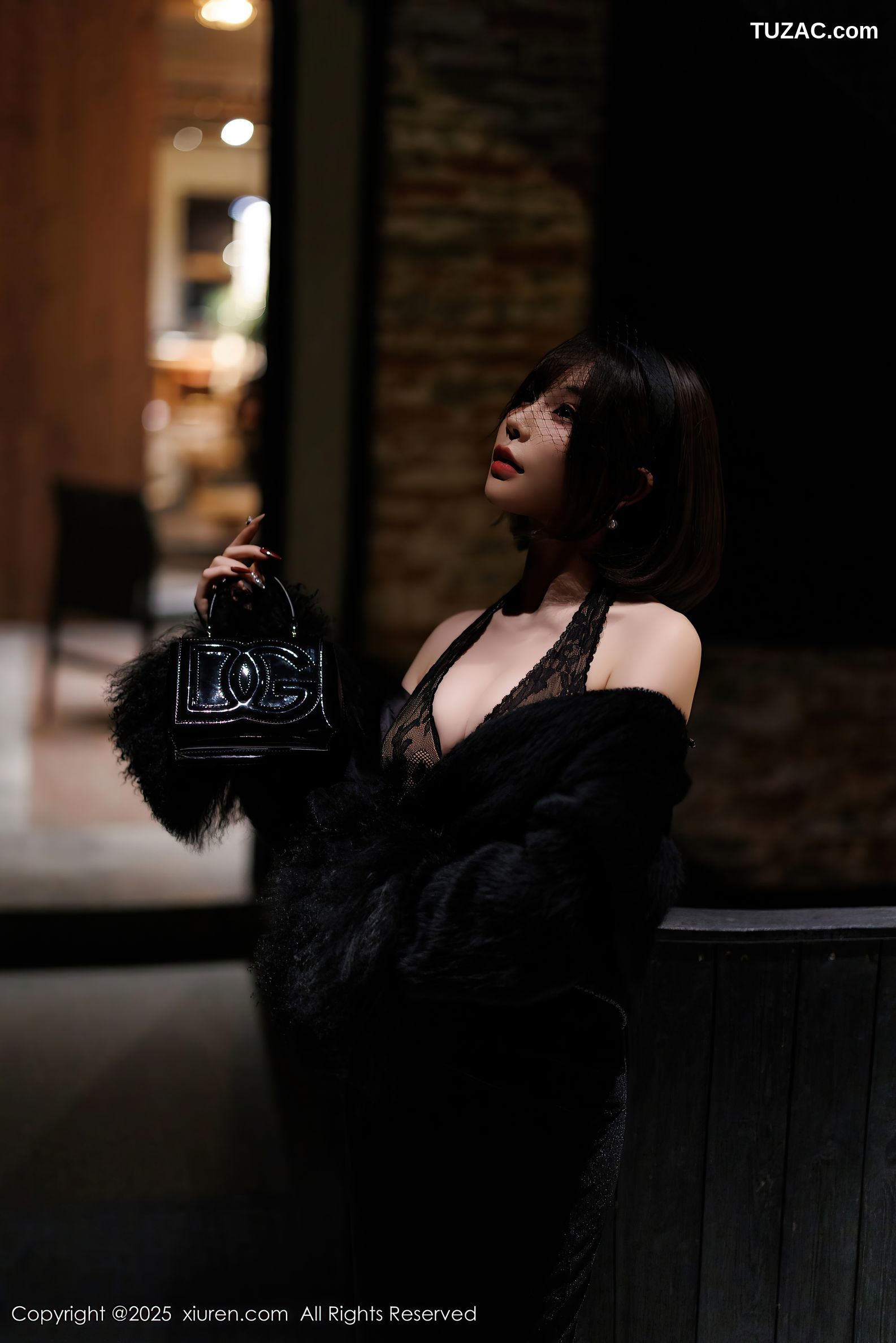 XiuRen秀人网-9880-徐莉芝Booty-短发黑蕾丝裙蓝色蕾丝内衣-2025.02.13