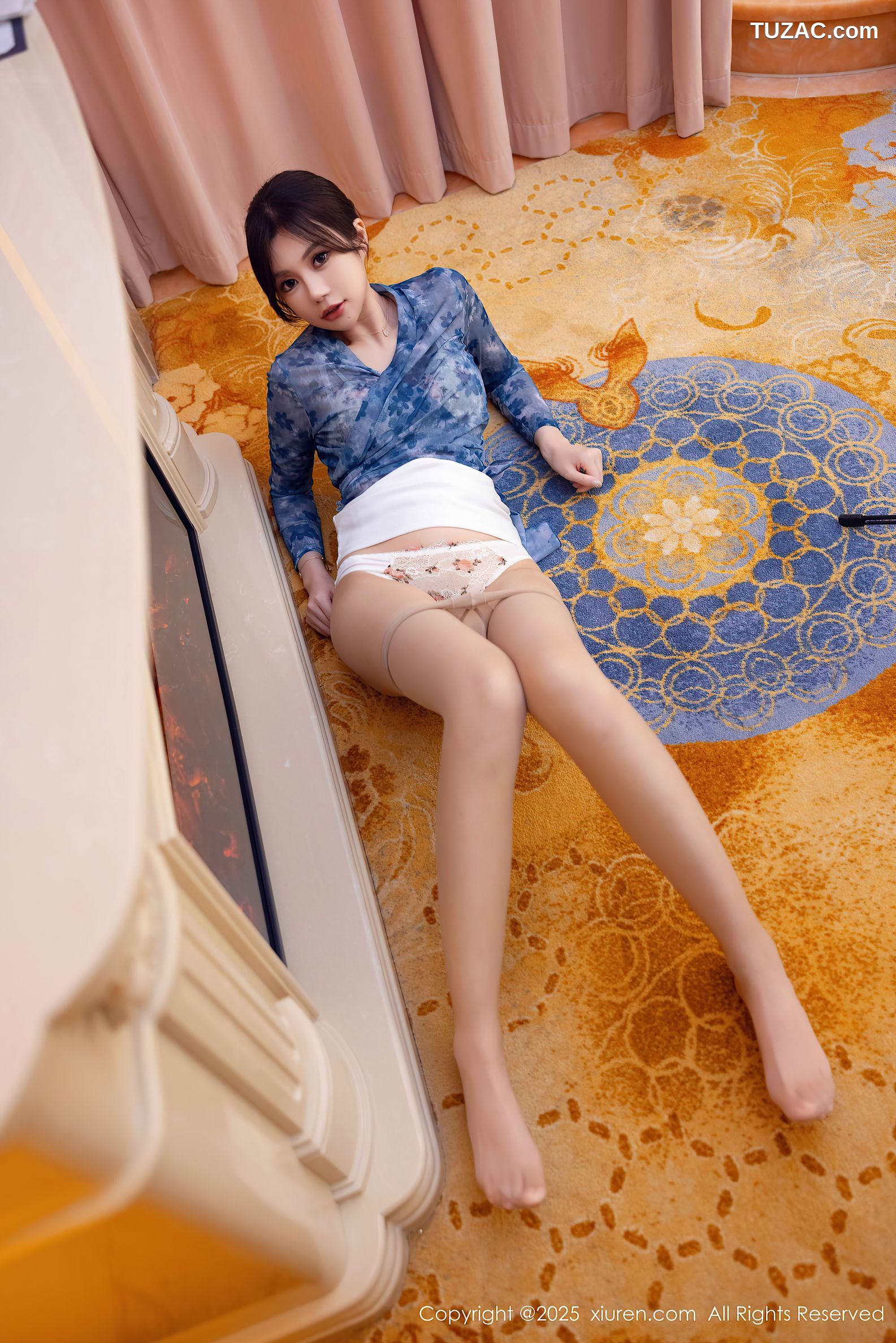 XiuRen秀人网-9884-绮里嘉ula-蓝印花衫白短裙肉丝-2025.02.14