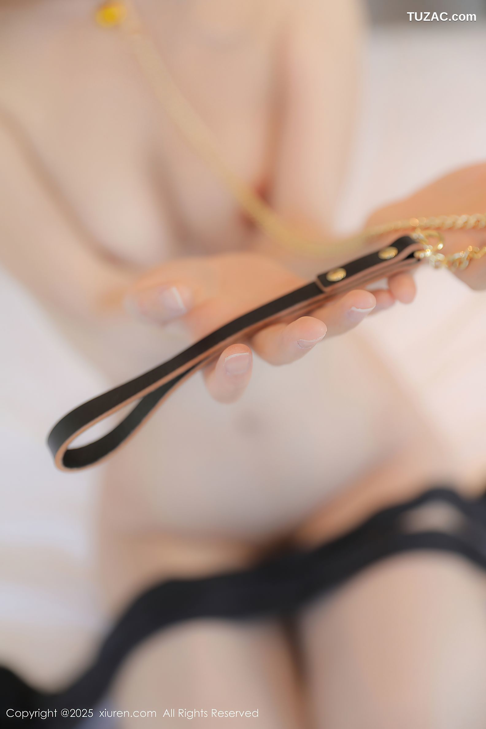 XiuRen秀人网-9887-桃妖夭-白连衣短裙-情趣女警翘臀玉体黑丝-2025.02.14