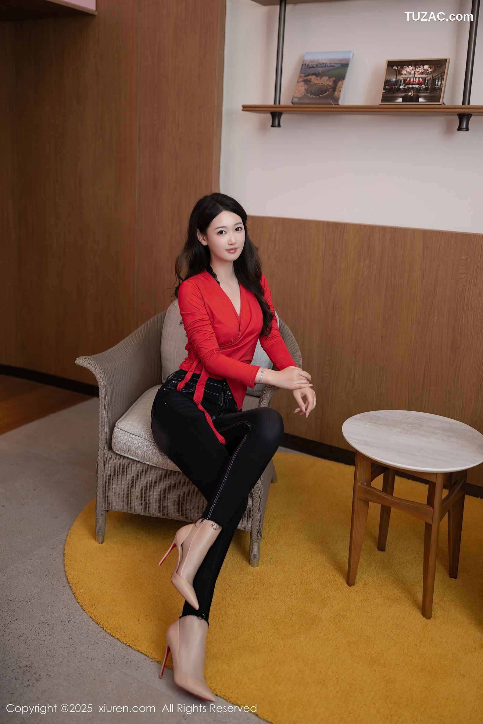 XiuRen秀人网-9894-唐安琪-红杉黑色牛仔裤黑蕾丝内衣-2025.02.17