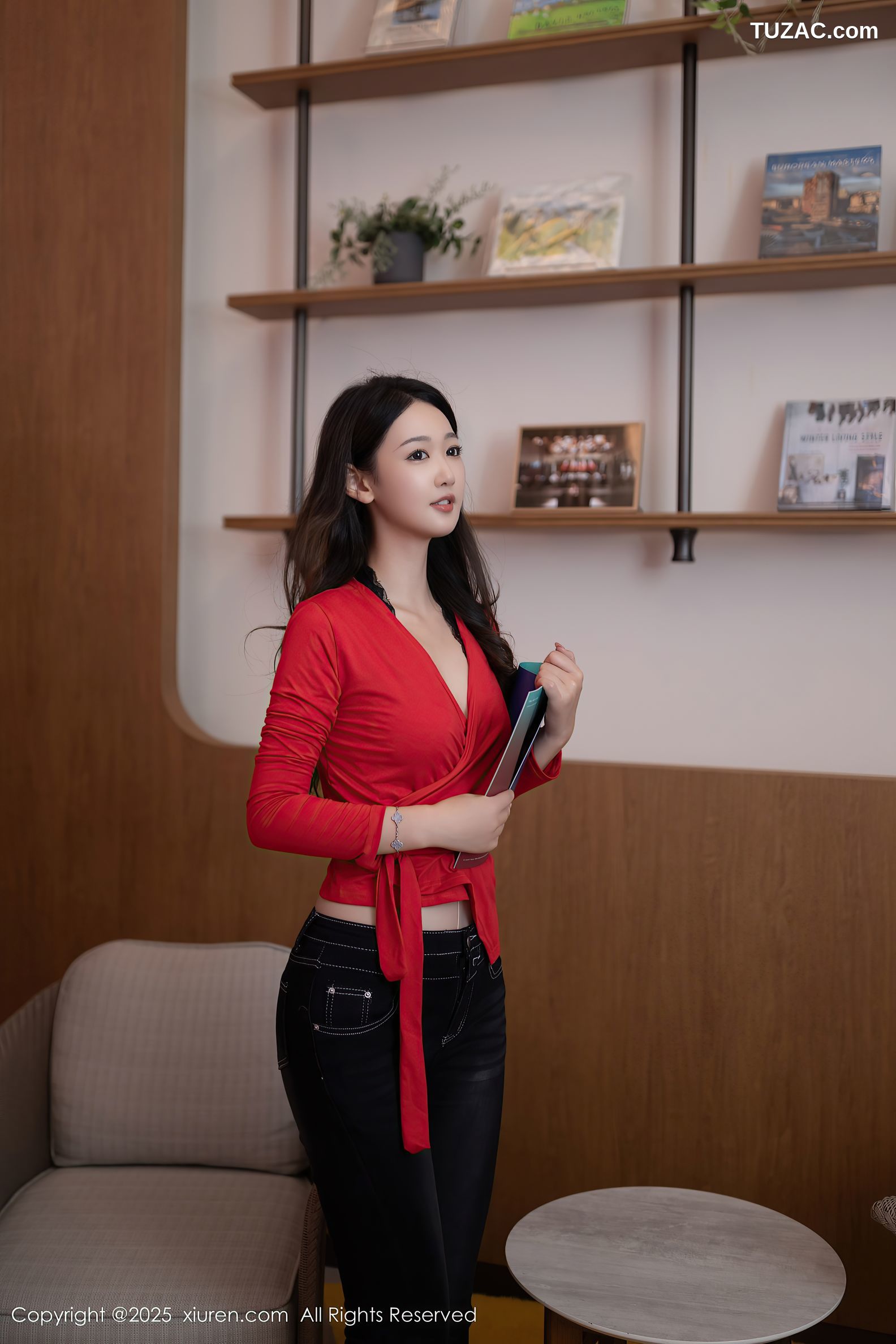 XiuRen秀人网-9894-唐安琪-红杉黑色牛仔裤黑蕾丝内衣-2025.02.17