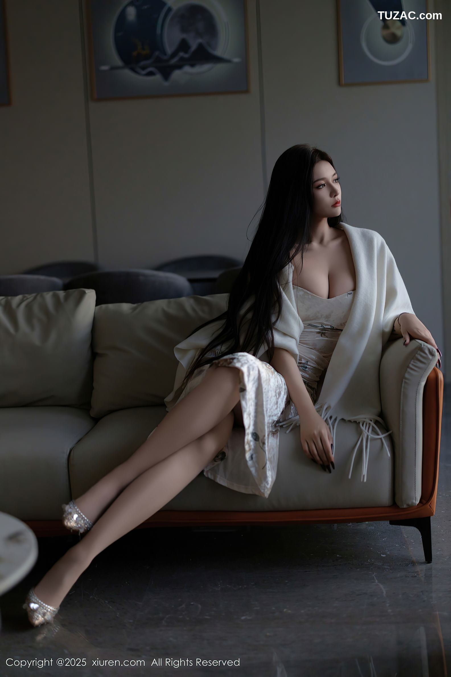 XiuRen秀人网-9899-娜比-白色披肩白色吊带紧身长裙紫色内衣-2025.02.18