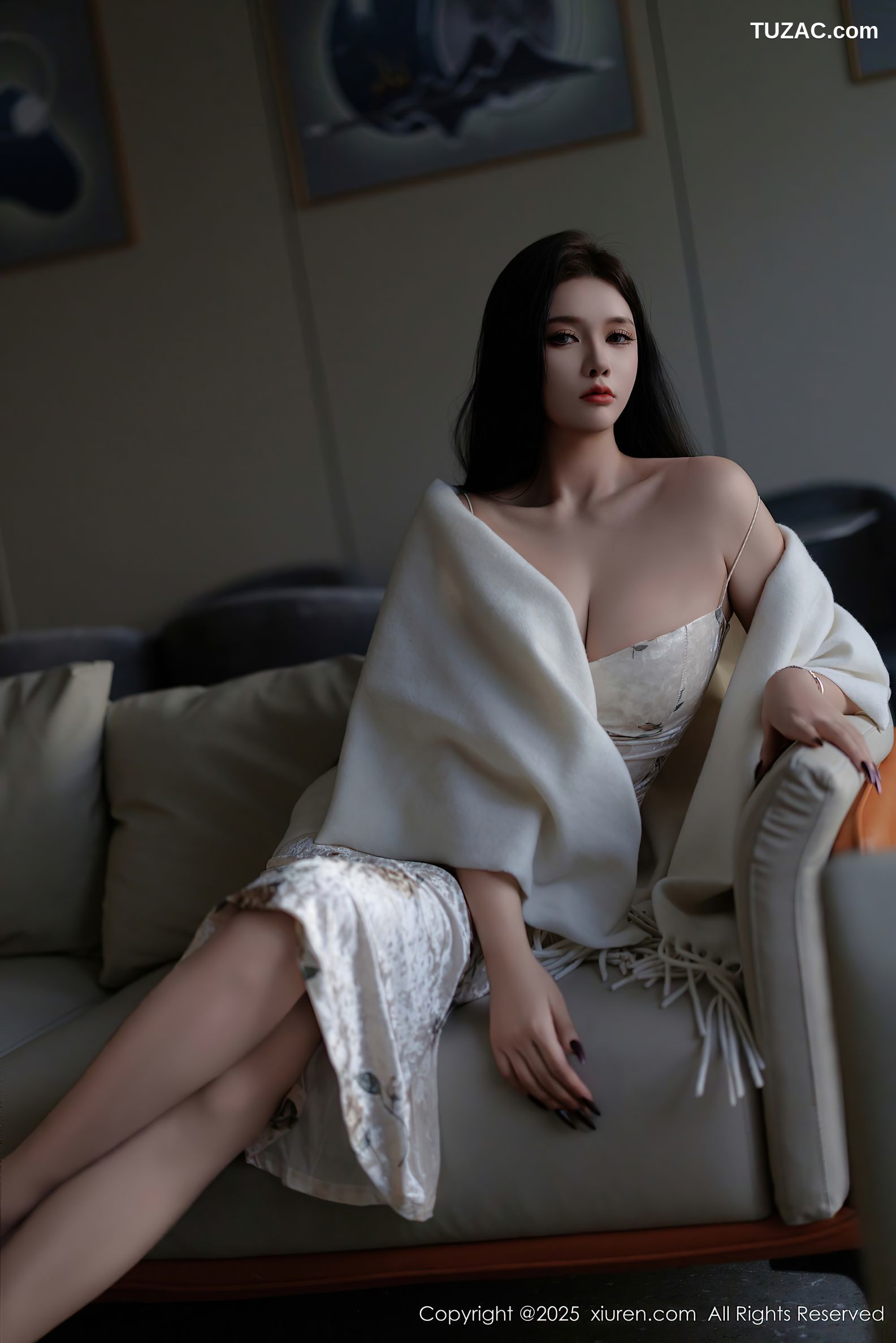 XiuRen秀人网-9899-娜比-白色披肩白色吊带紧身长裙紫色内衣-2025.02.18