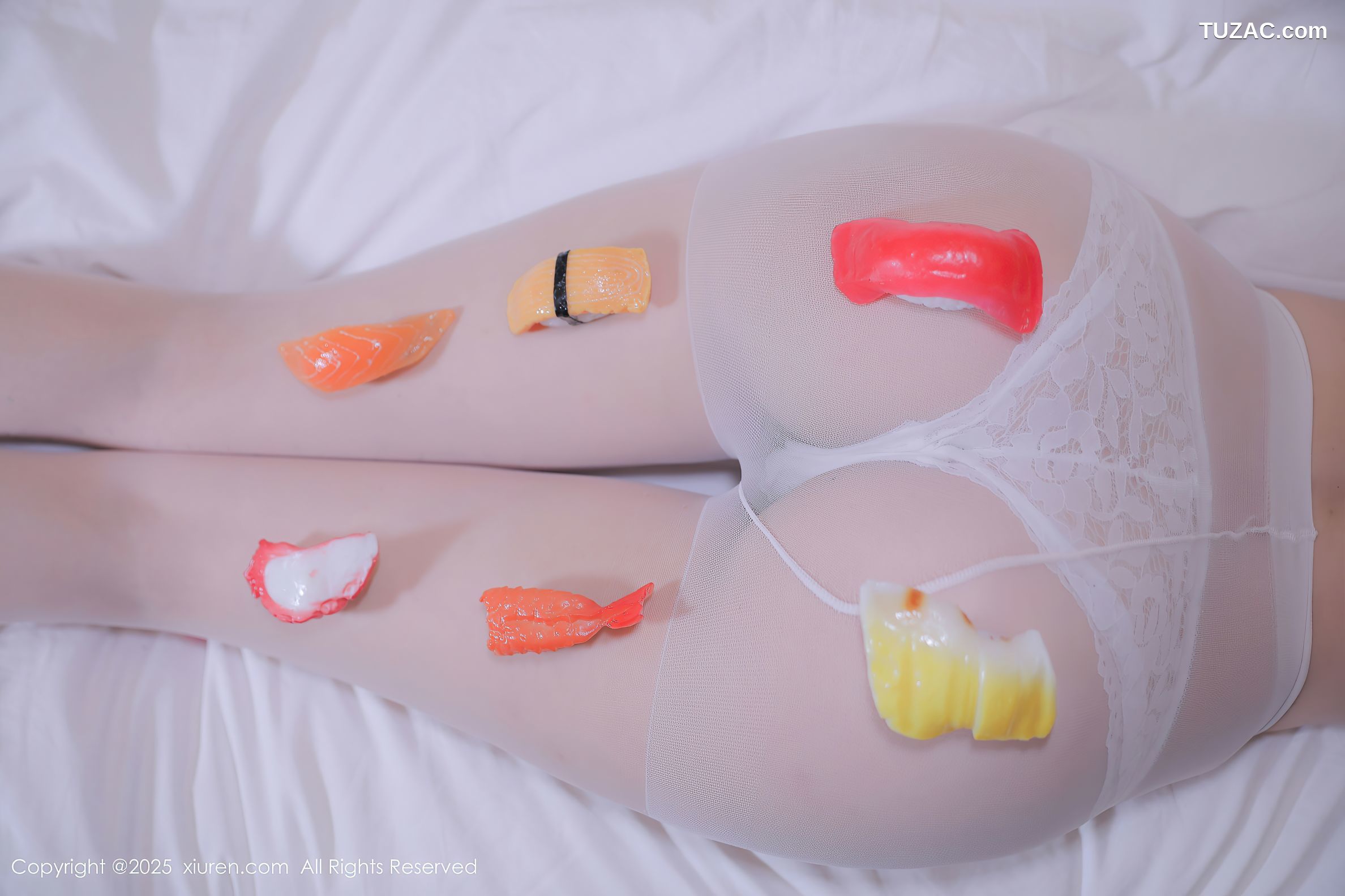 XiuRen秀人网-9916-伊一Moon-白T白色内衣白丝爆乳-2025.02.21