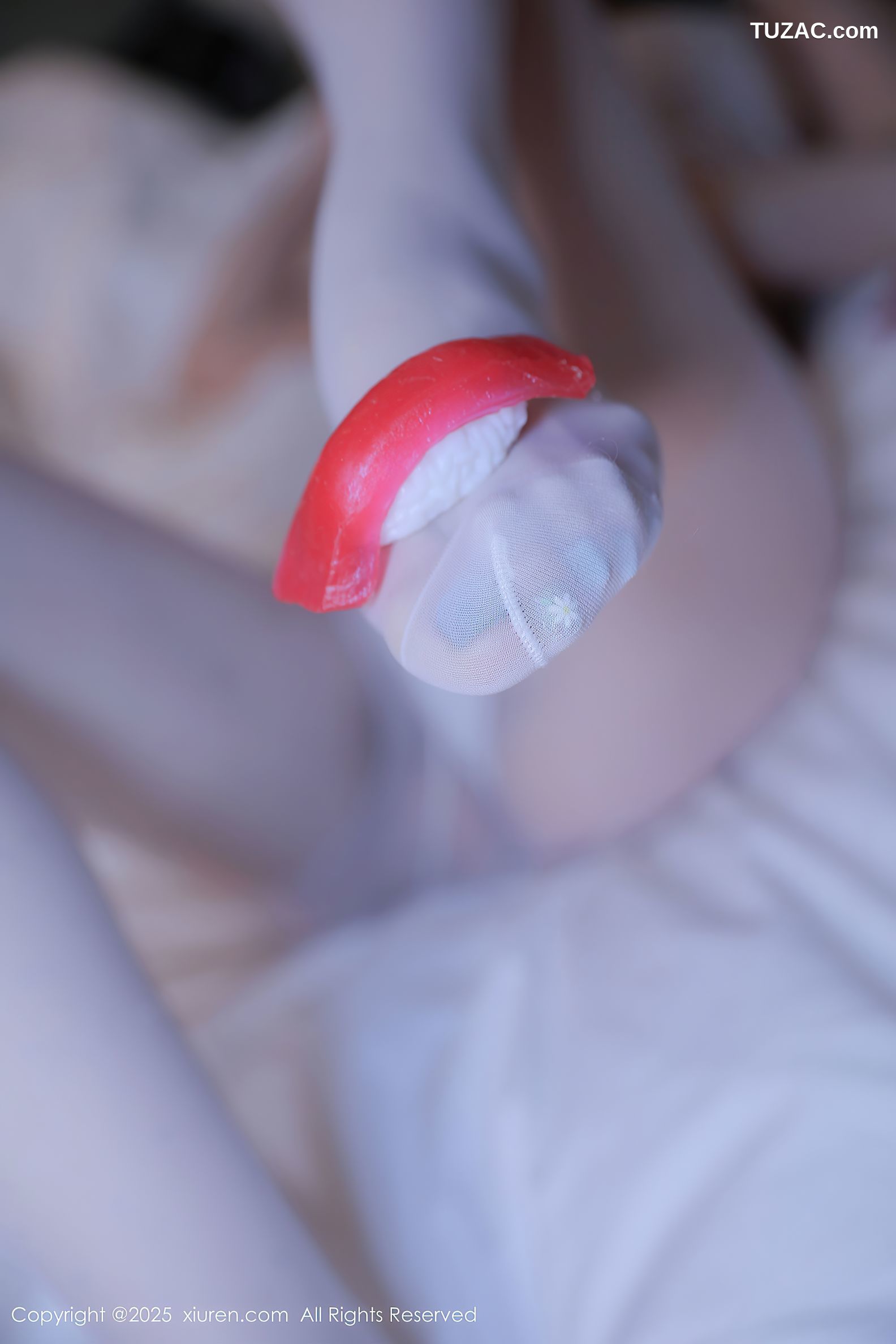 XiuRen秀人网-9916-伊一Moon-白T白色内衣白丝爆乳-2025.02.21