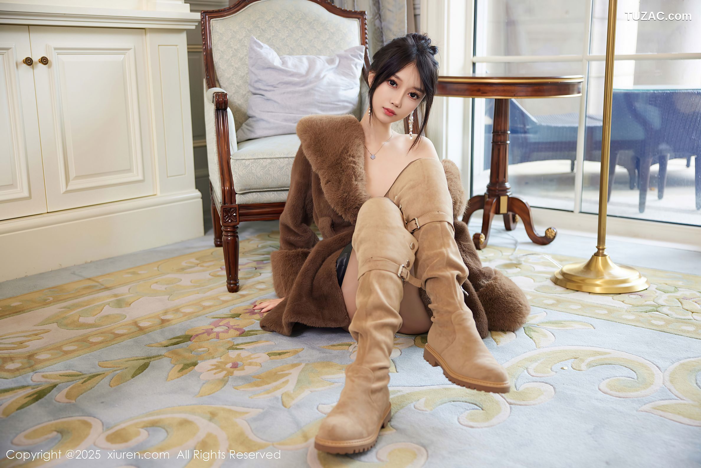 XiuRen秀人网-9919-玥儿玥er-褐色冬衣真空黑丝爆乳-2025.02.21