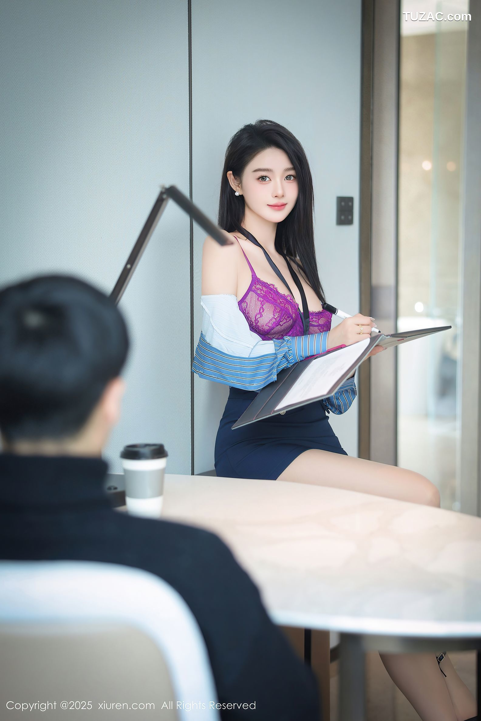 XiuRen秀人网-9921-Candy糖糖-OL蓝色条纹衬衫深蓝短裙紫色内衣肉丝-2025.02.21