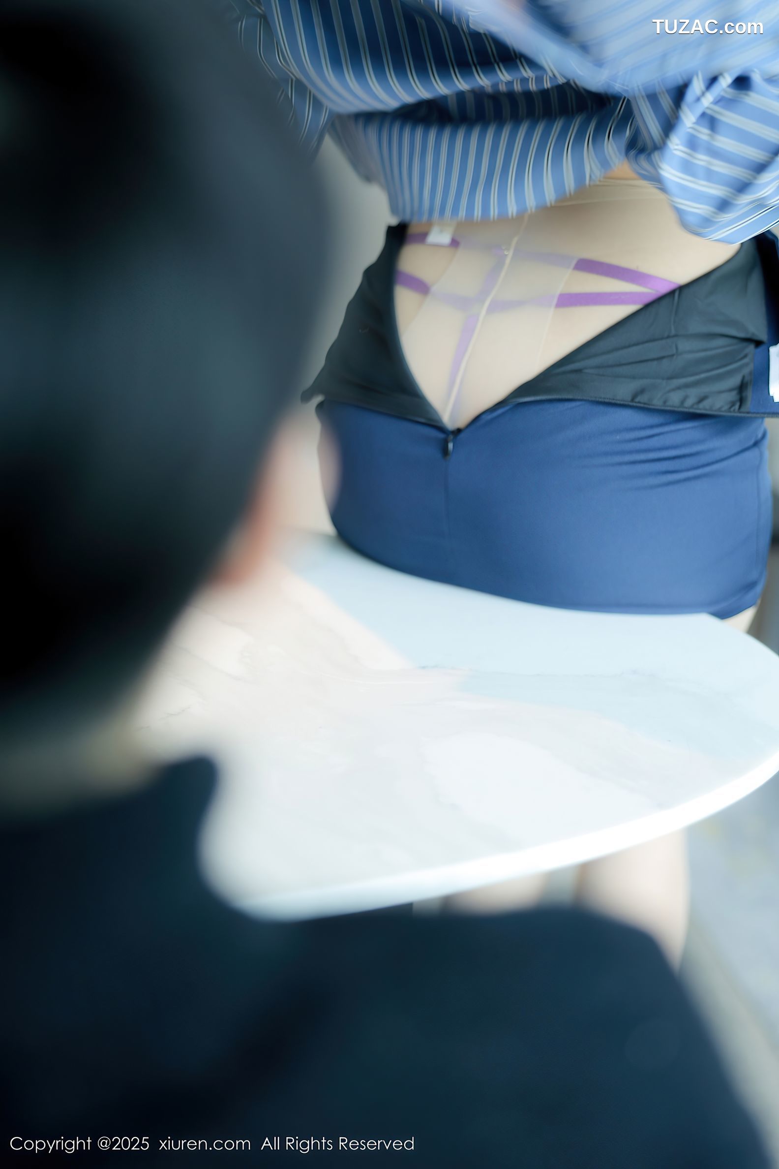 XiuRen秀人网-9921-Candy糖糖-OL蓝色条纹衬衫深蓝短裙紫色内衣肉丝-2025.02.21