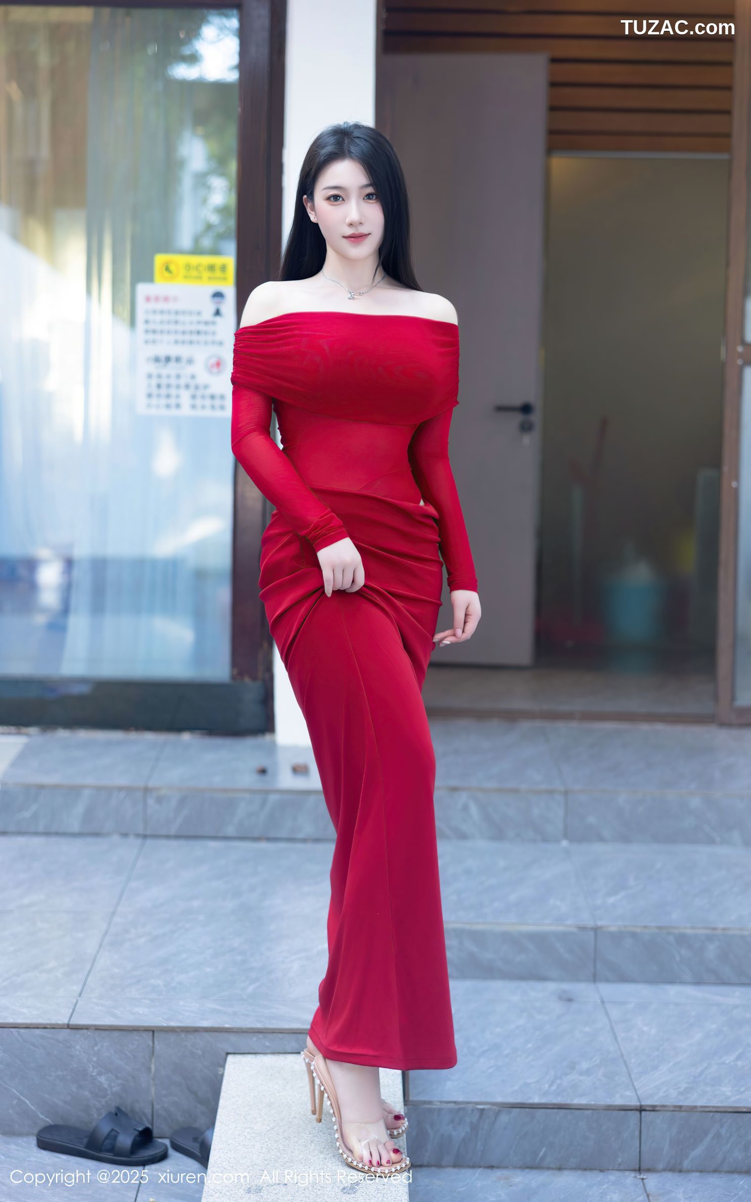 XiuRen秀人网-9934-林昔予yorki-户外泳池红色露肩长裙湿身爆乳翘臀-2025.02.26