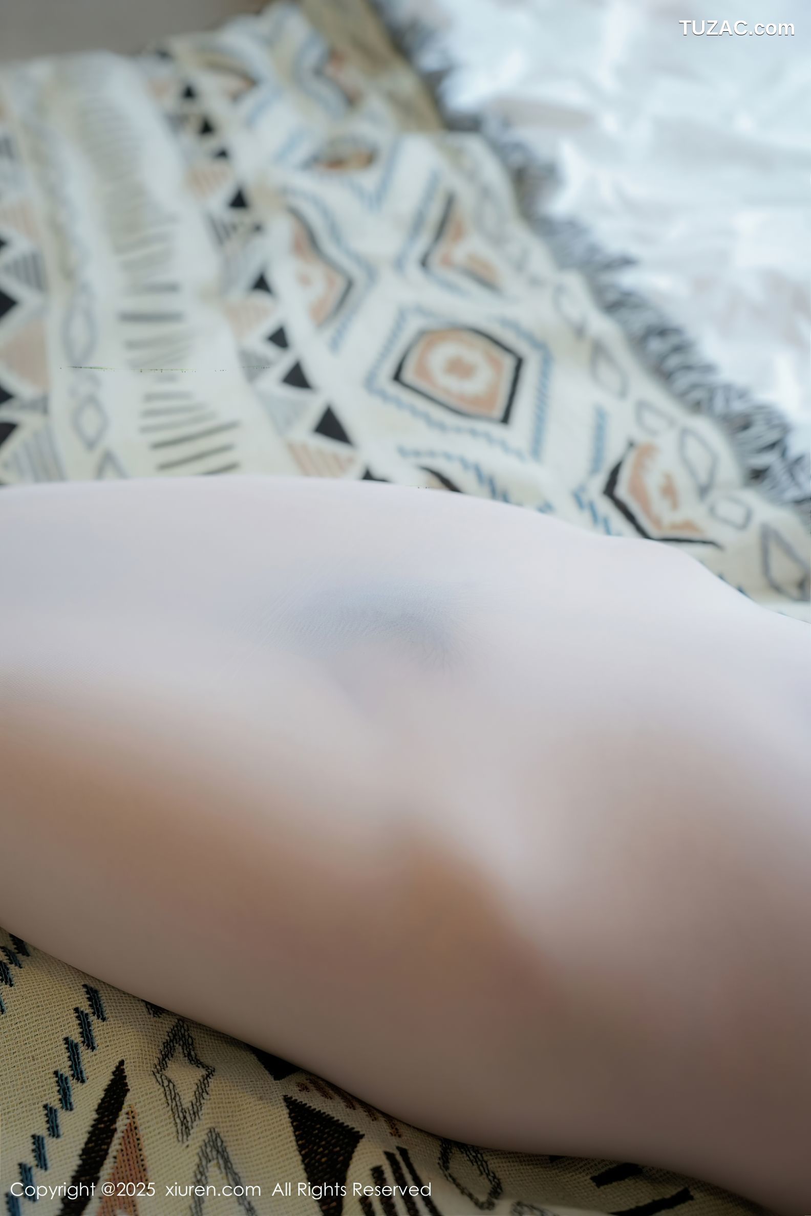 XiuRen秀人网-9935-姚若兮vay-连体透视白丝爆乳萝莉-2025.02.26