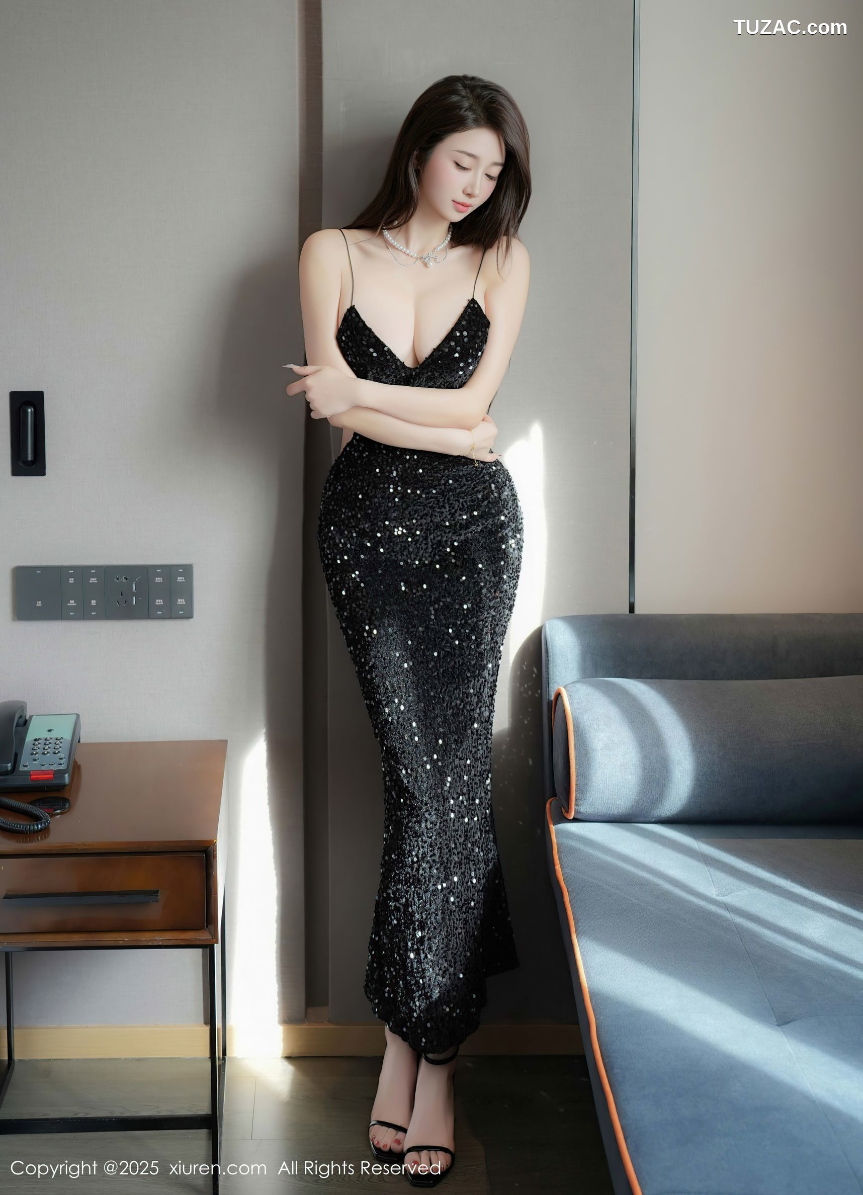 XiuRen秀人网-9937-星星baby-黑色吊带紧身礼裙爆乳-2025.02.26