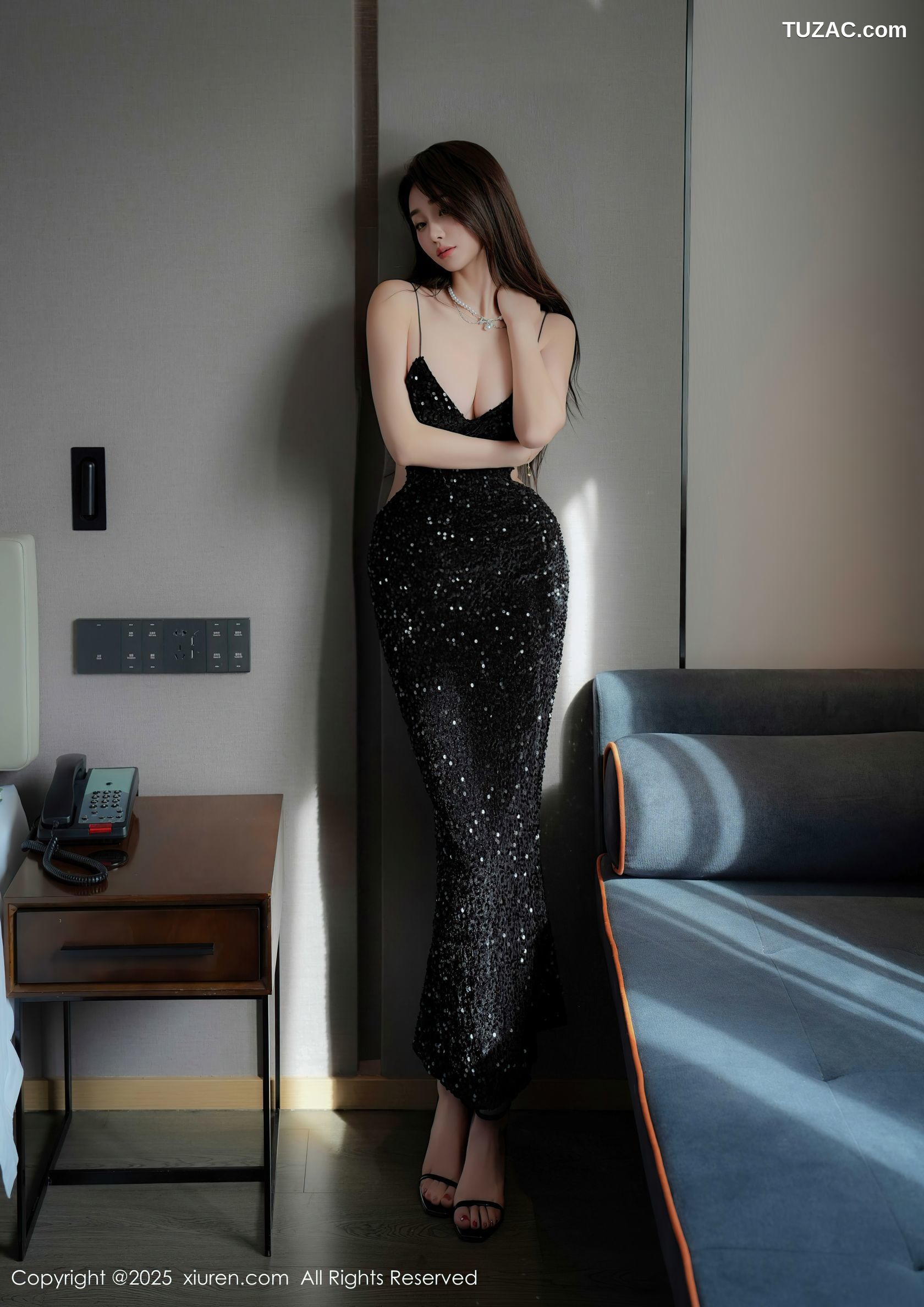 XiuRen秀人网-9937-星星baby-黑色吊带紧身礼裙爆乳-2025.02.26
