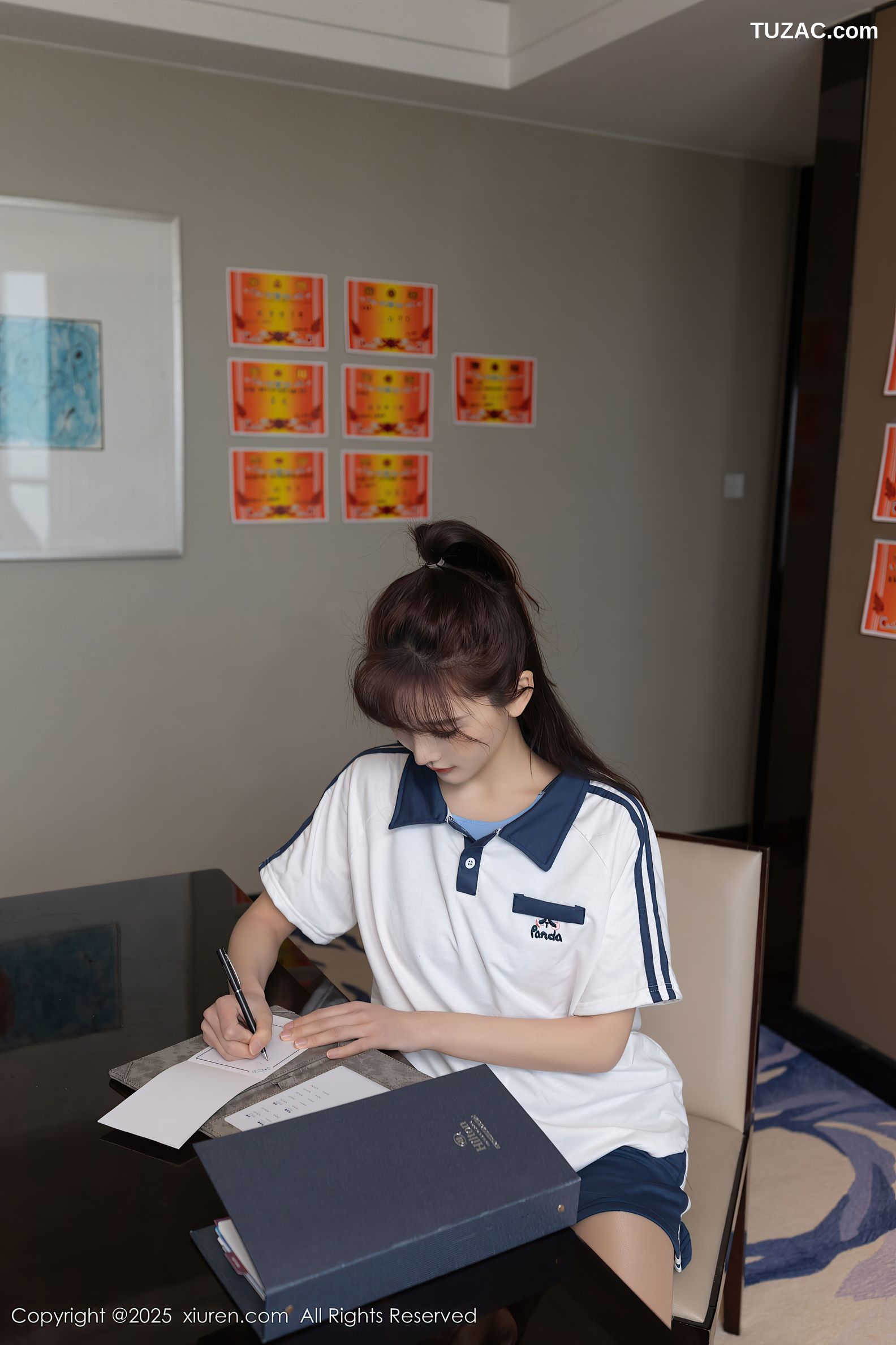 XiuRen秀人网-9979-陆萱萱-女生运动白T蓝短裤浴室比基尼-2025.03.06