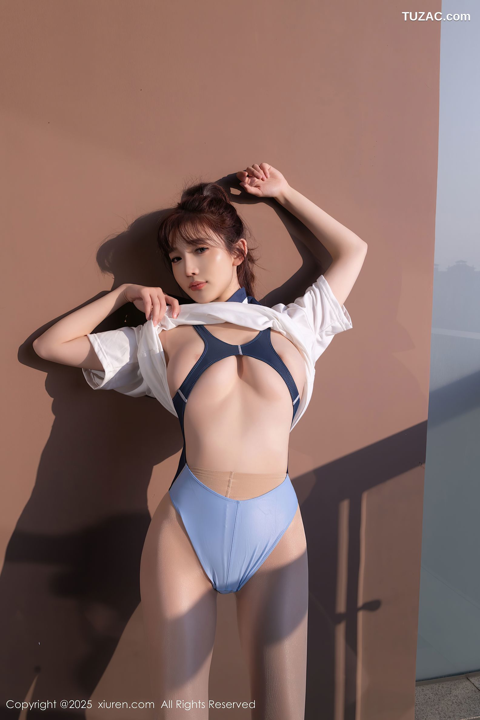 XiuRen秀人网-9979-陆萱萱-女生运动白T蓝短裤浴室比基尼-2025.03.06