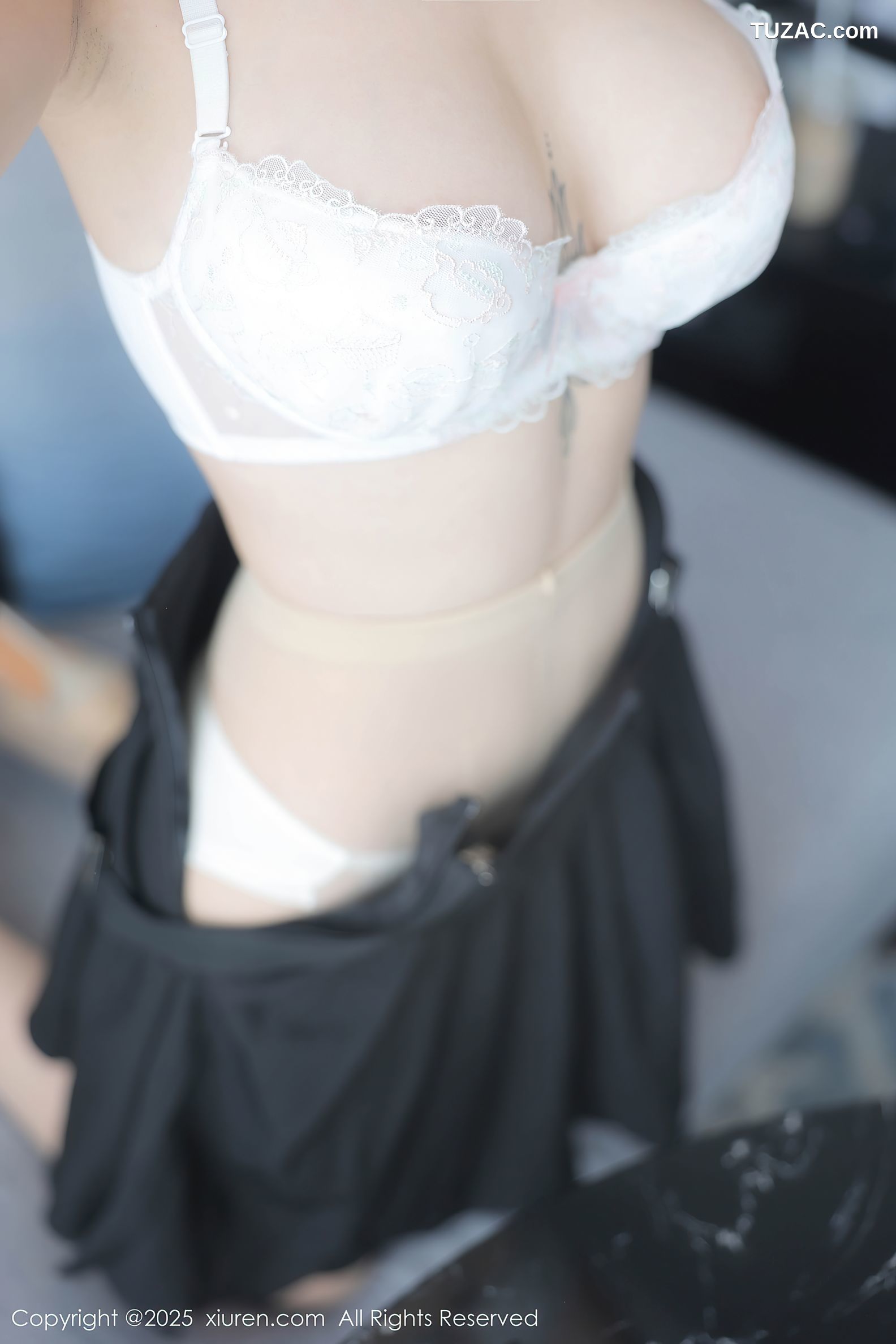 XiuRen秀人网-9981-汐子-短发美女蓝衬衫黑色百褶裙白色内衣肉丝-2025.03.07