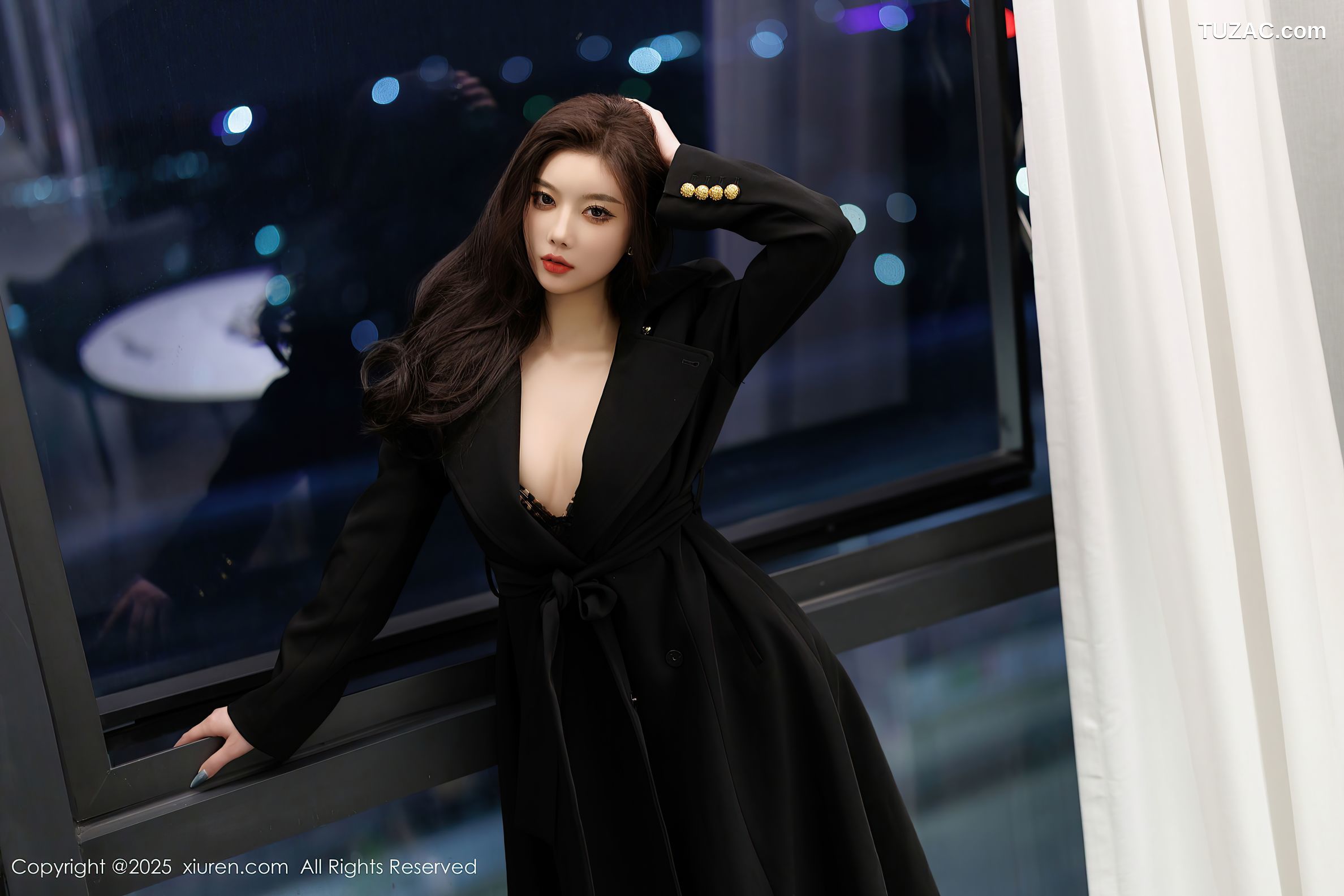 XiuRen秀人网-9984-杨晨晨Yome-黑大衣黑色内衣黑丝-2025.03.07